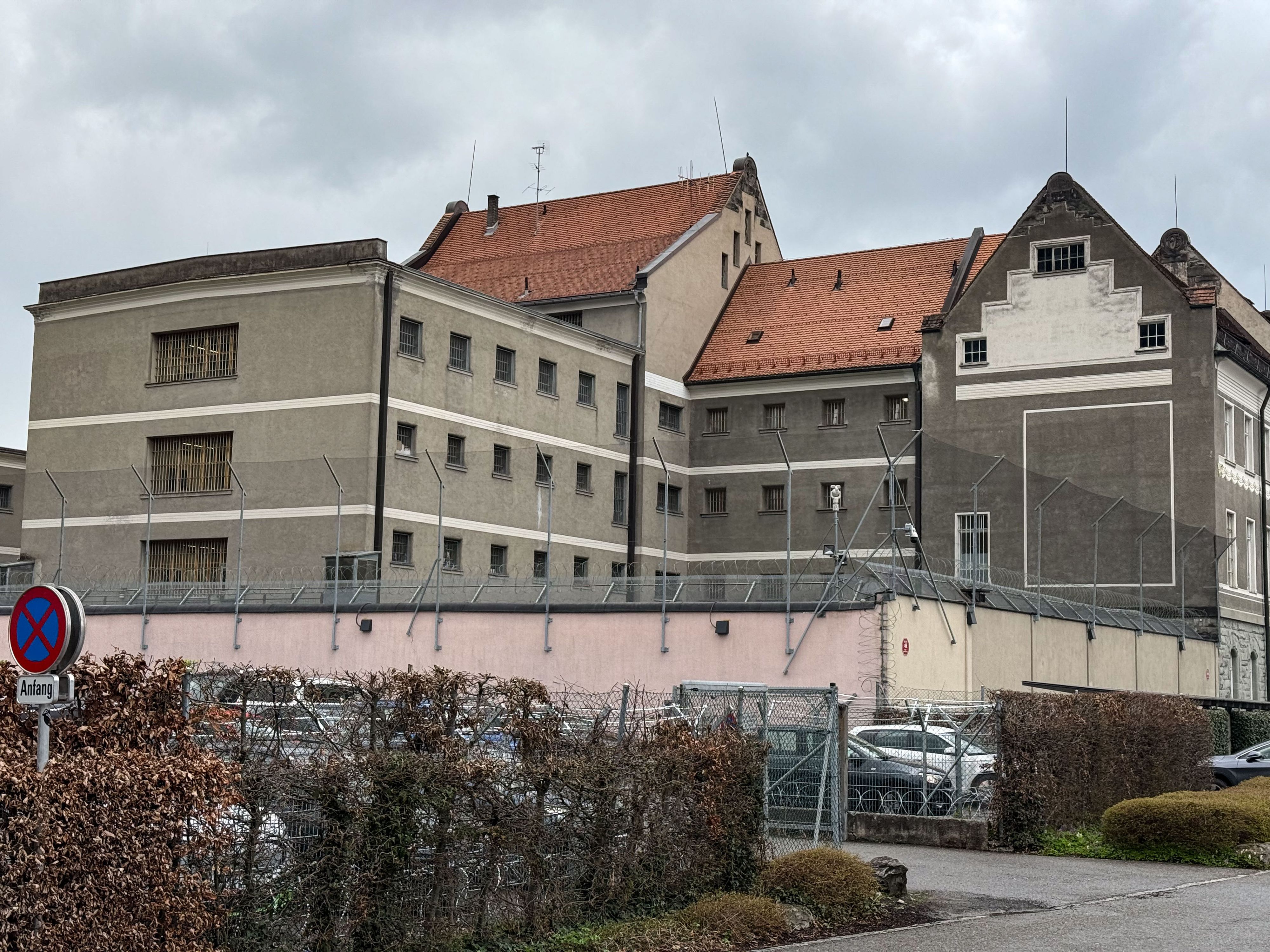 In der Justizanstalt Feldkirch hat man mit mehreren Problemen zu kämpfen.