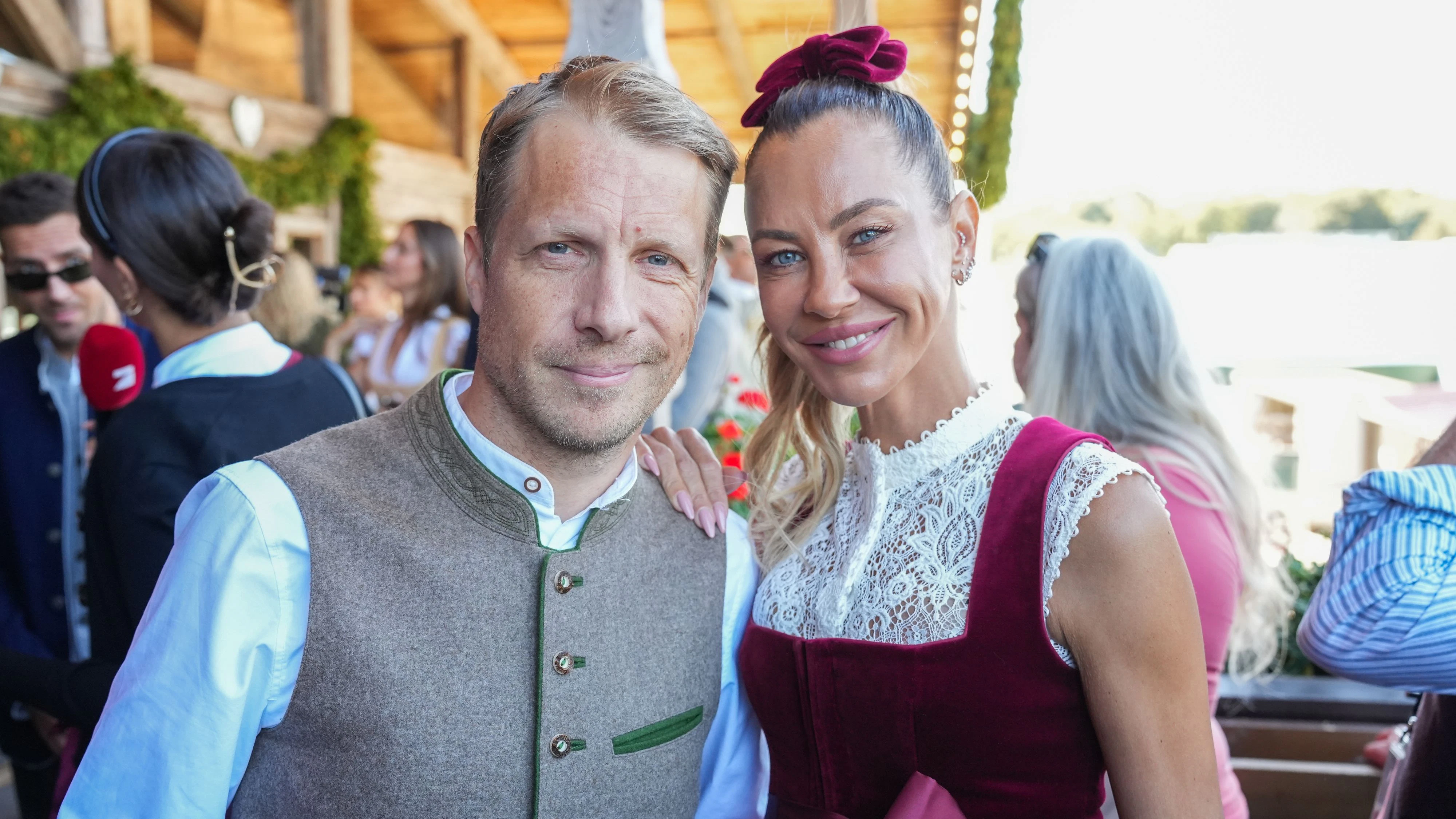 Die Zwillinge stammen aus Pochers Beziehung mit Sandy Meyer-Wölden.