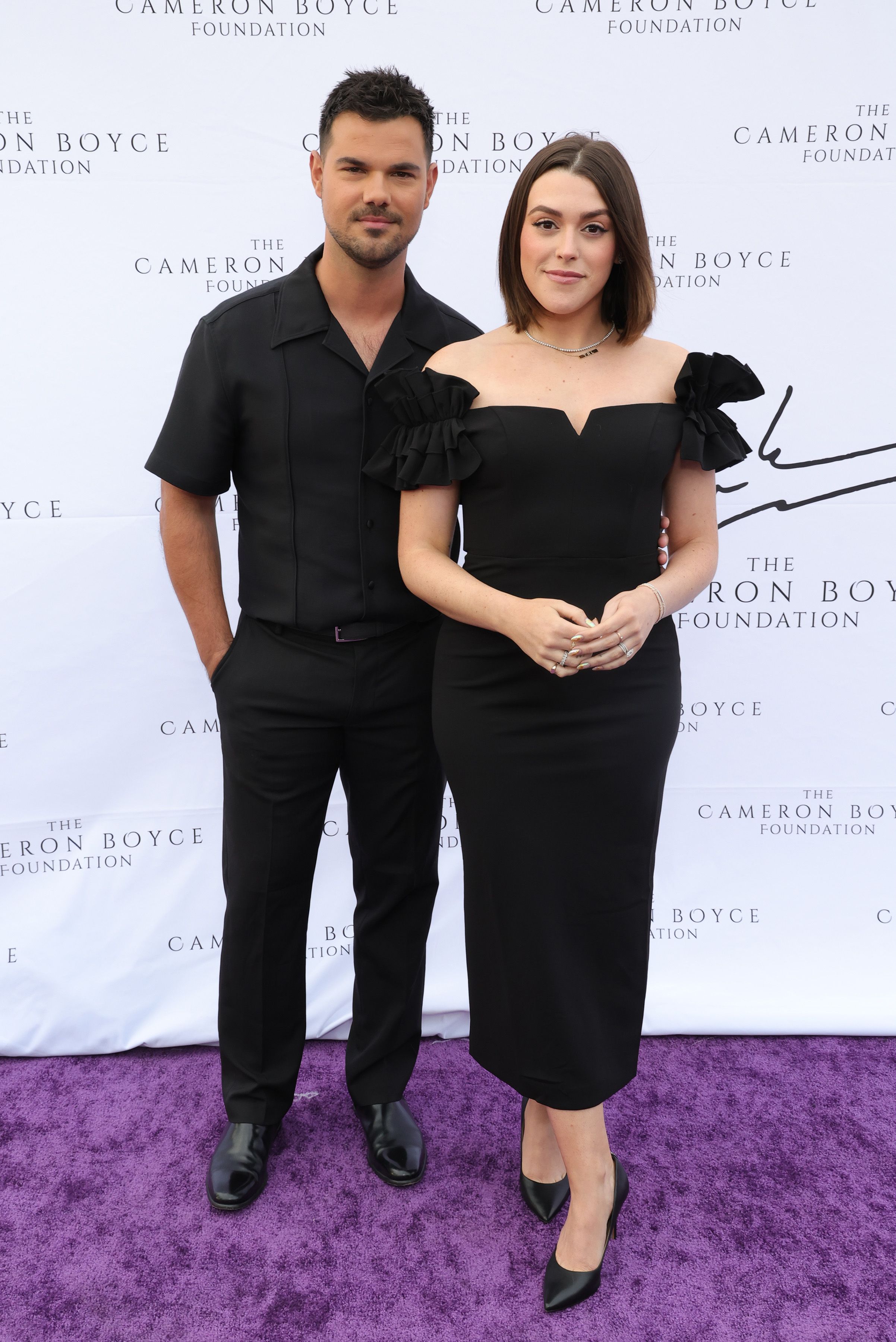 Taylor Lautner und seine Ehefrau Tay sind erstmals Eltern geworden.