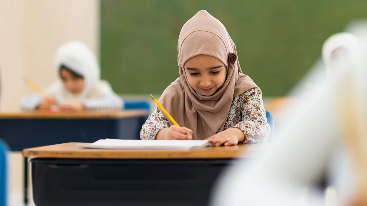 Das Kopftuchverbot an österreichischen Schulen sorgt für Wirbel – viel Aufregung um (fast) nichts?