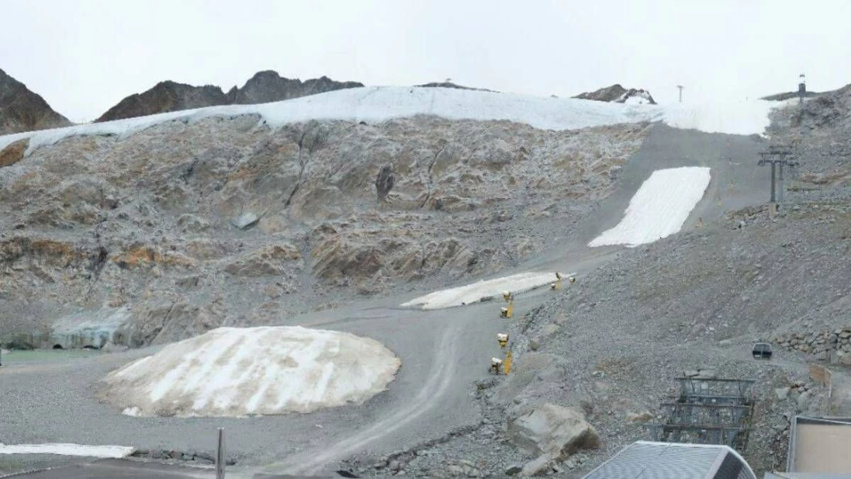 Der bekannte Steilhang des Rettenbachferner in Sölden. 