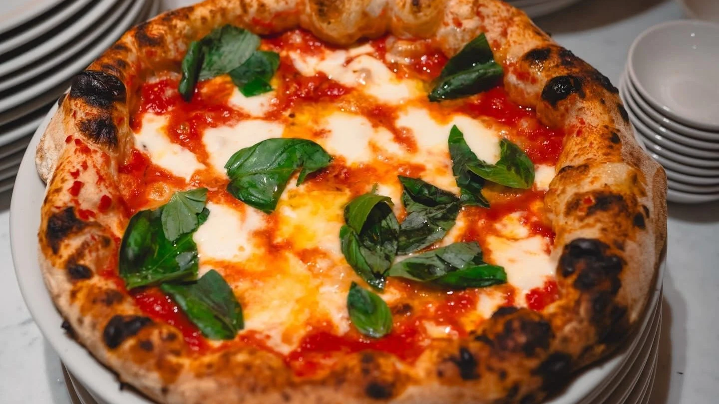 Das Welt-Ranking 2026 sorgt für eine Überraschung: Die beste Pizzeria steht laut "50 Top Pizza" in London.