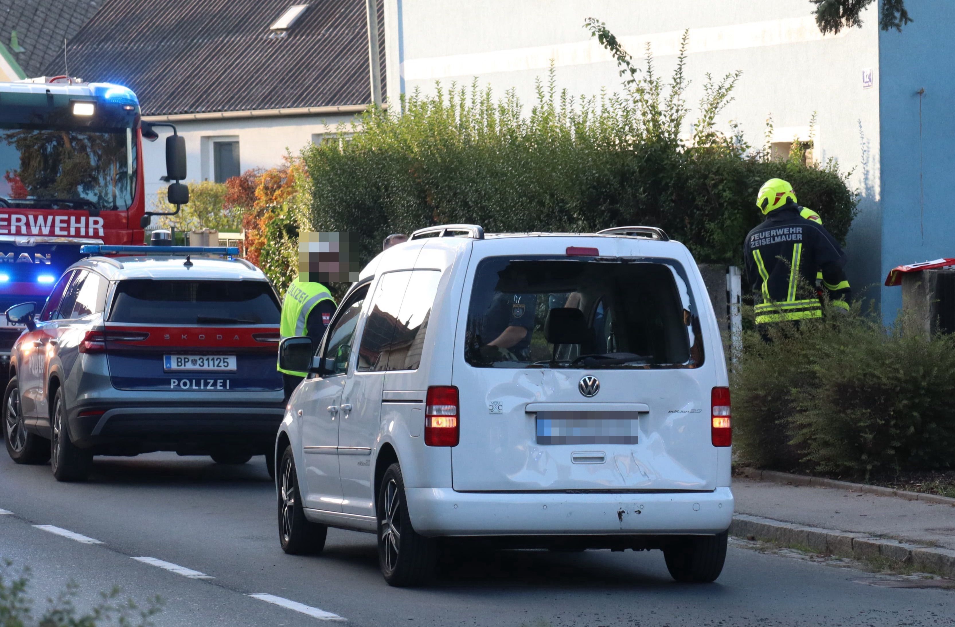 Heute.at - Moped prallte in Pkw – Heckscheibe zerplatzte