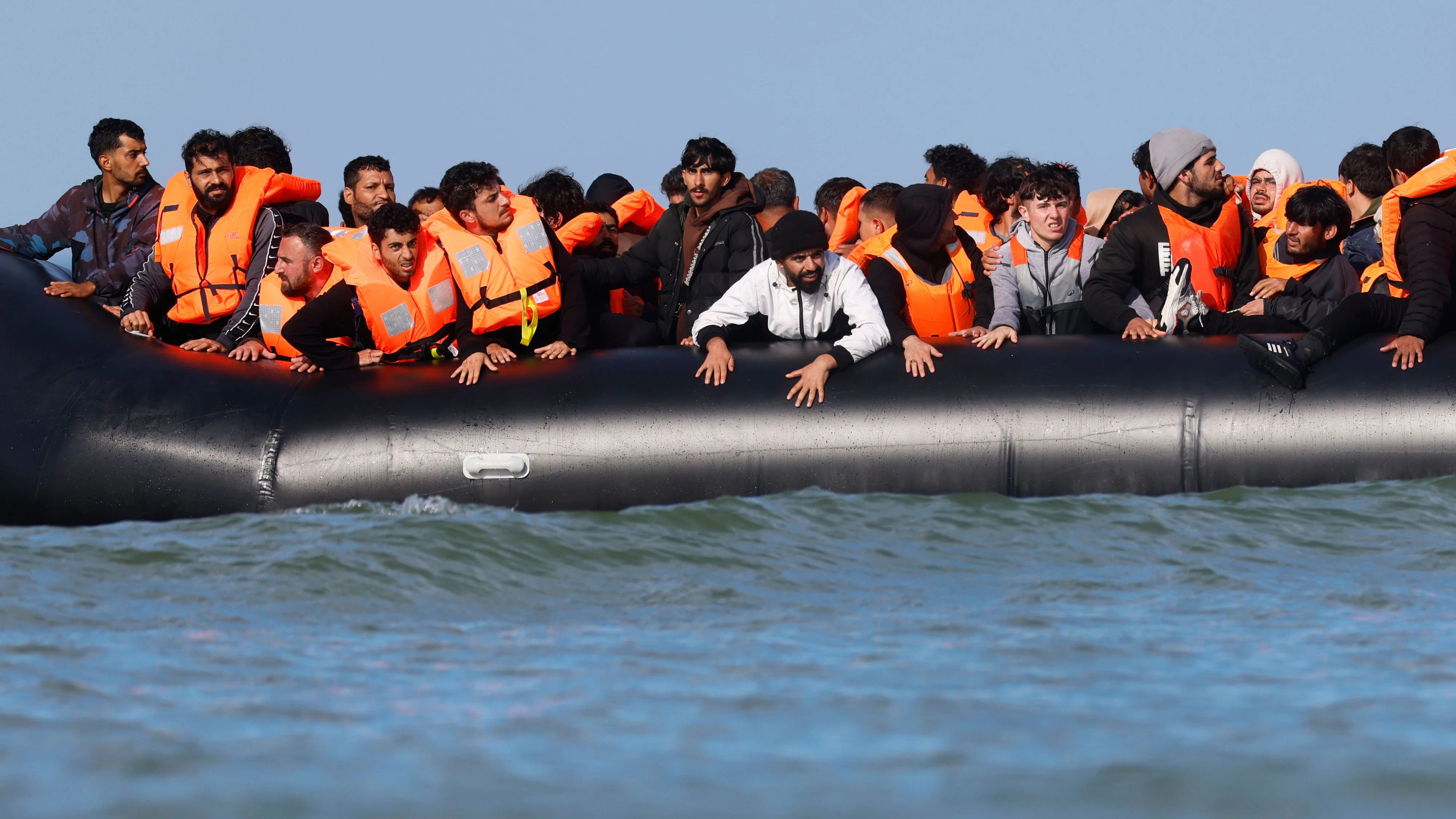 Jährlich gelangen Tausende Migranten über den Ärmelkanal nach Großbritannien.