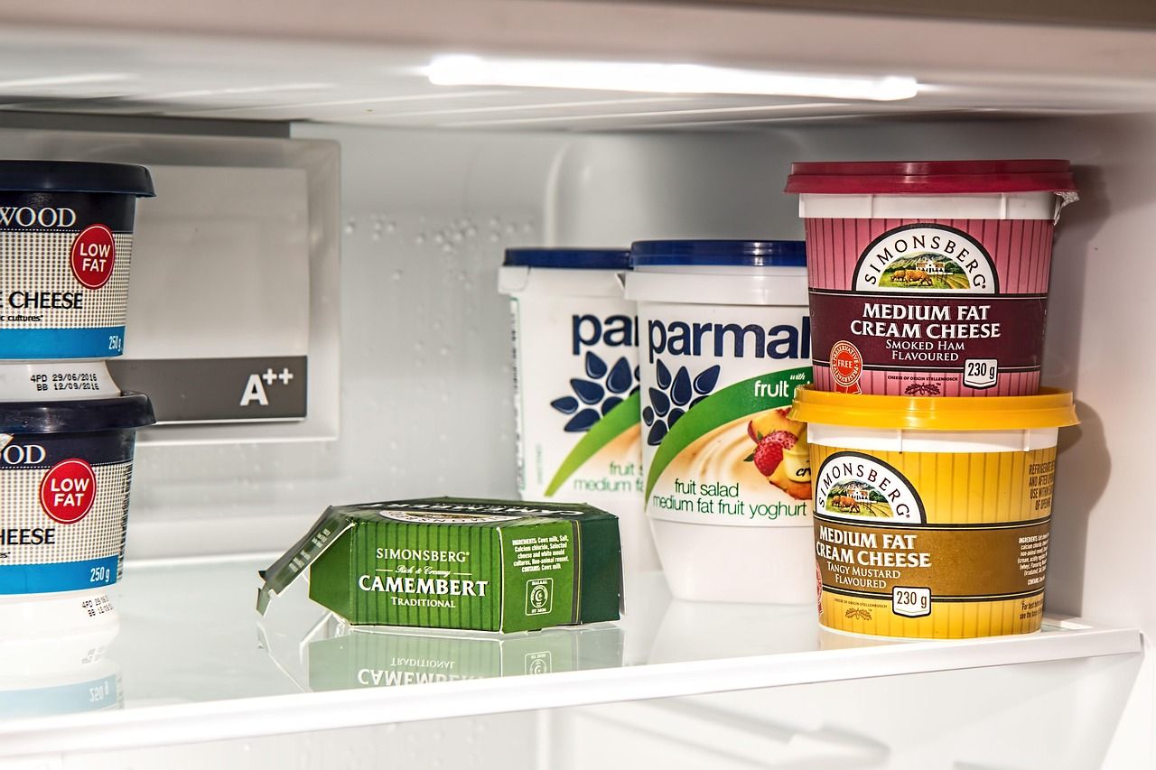 Geöffneter Kühlschrank