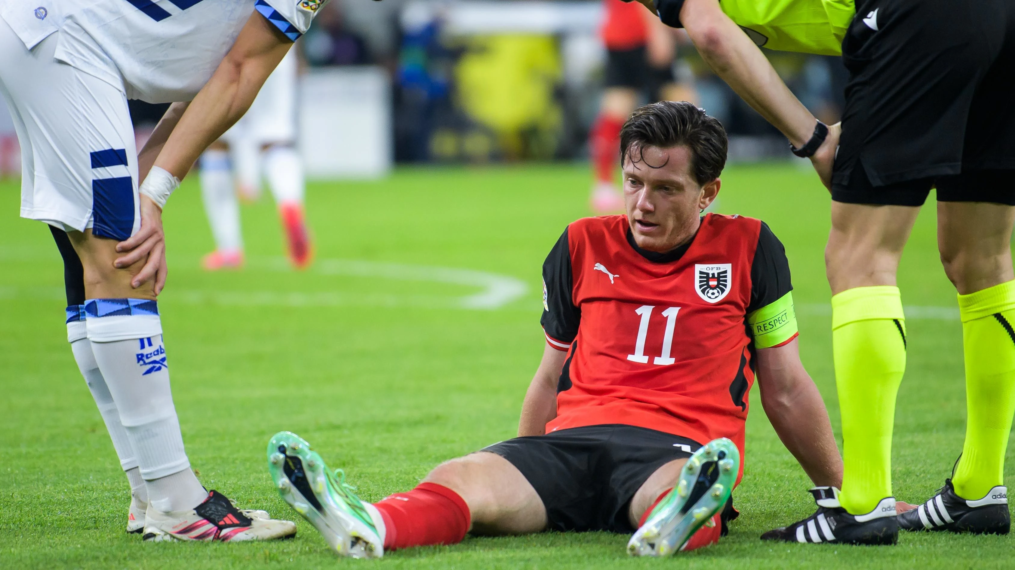 LINZ,AUSTRIA,24.SEP.26 - SOCCER - UEFA Nations League, group stage, OEFB international match, Austria vs Israel. Image shows Michael Gregoritsch (AUT). Keywords: injury. Photo: GEPA pictures/ Christian Moser
