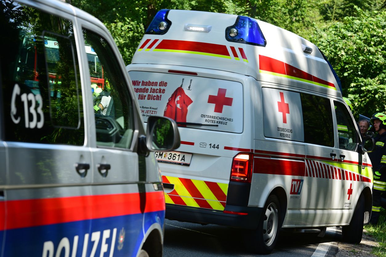 Bei dem Vorfall standen sowohl der Rettungsdienst als auch die Polizei im Einsatz. 