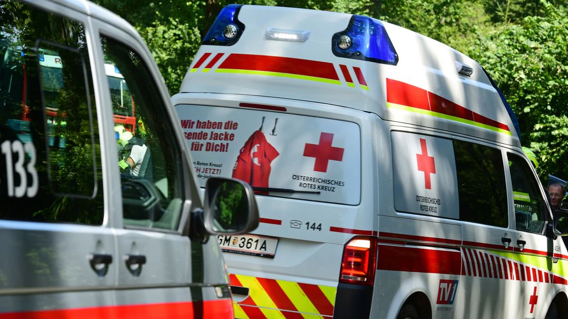 Bei dem Vorfall standen sowohl der Rettungsdienst als auch die Polizei im Einsatz. 