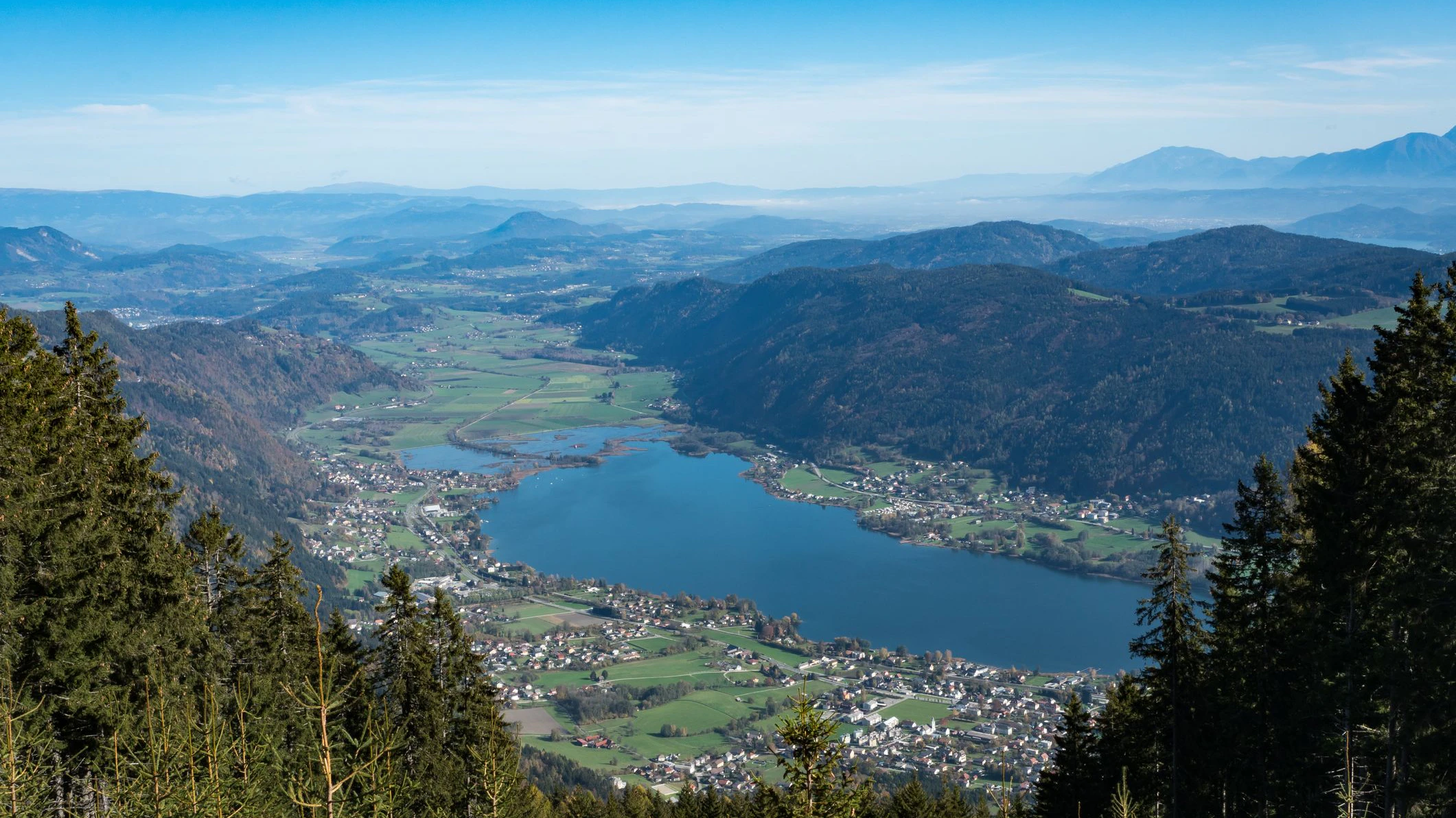 Die Straßen rund um den Ossiacher See scheinen besonders gefährlich zu sein – für Radarkästen.