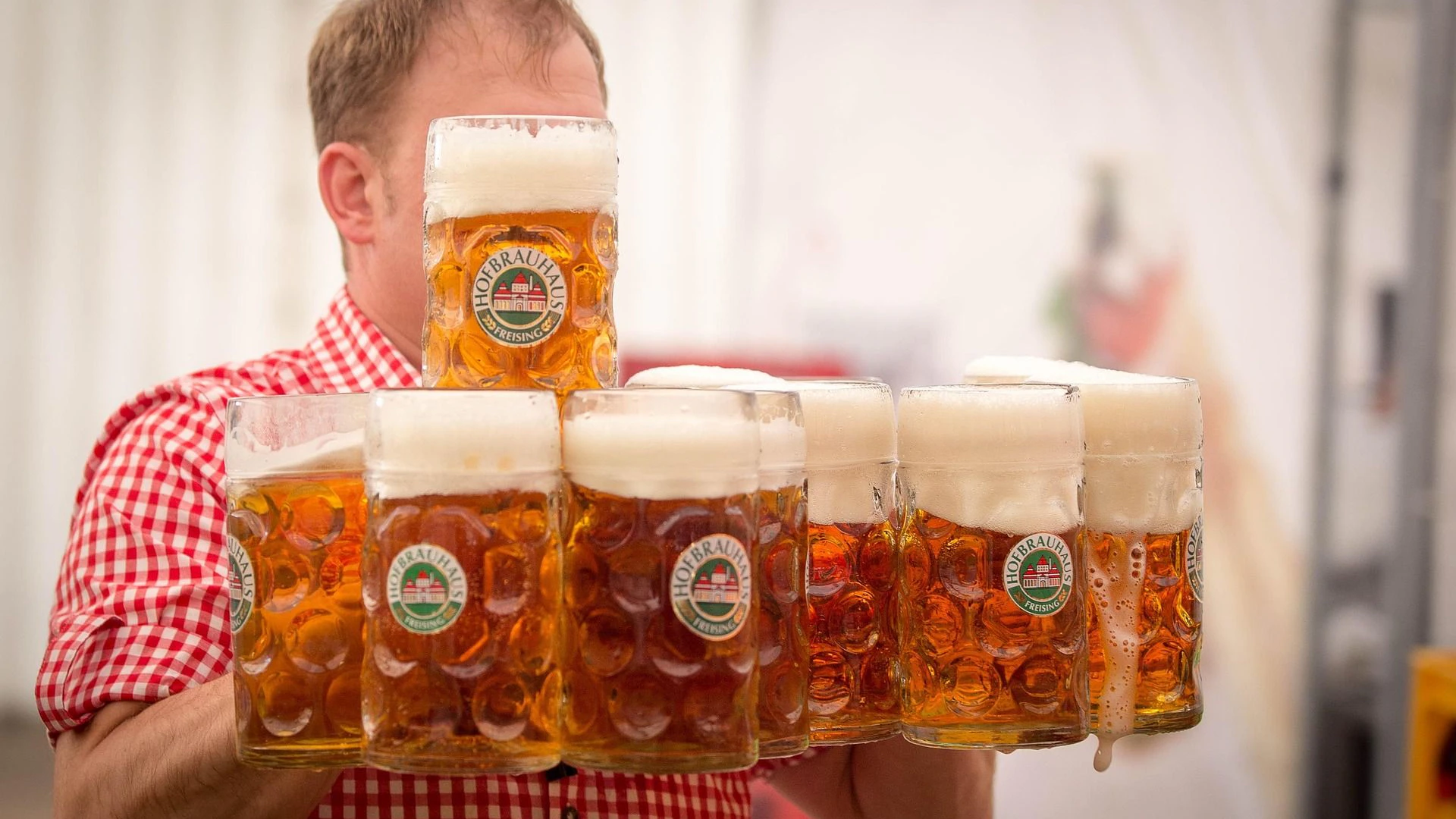 Oktoberfest Kellner Bedienung