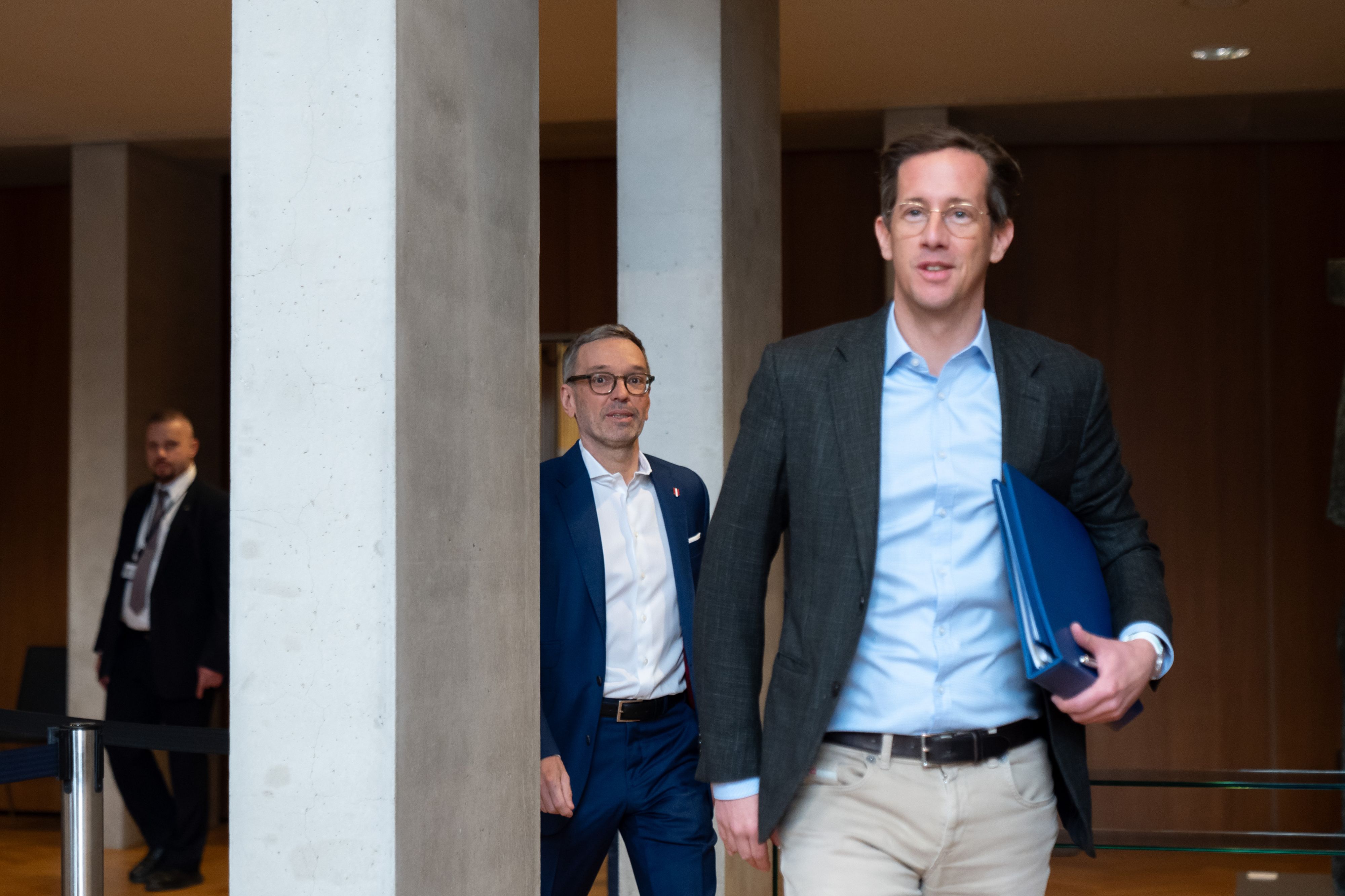 Reinhard Teufel (vorne) ist der Büroleiter von FPÖ-Chef Herbert Kickl.