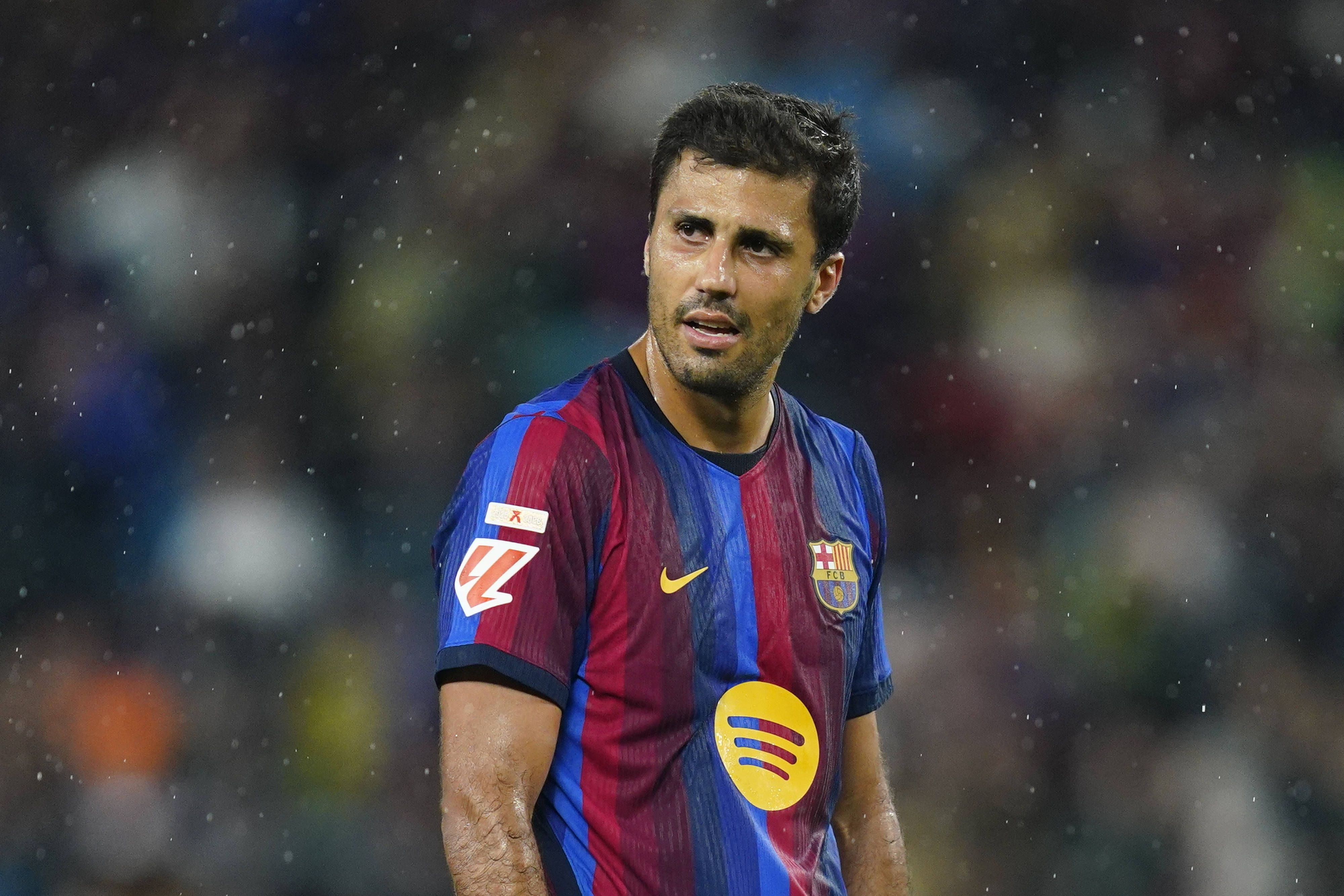 Barcelona-Star Rodri zeigte sich von den ersten Trainings unter Coach Hansi Flick überrascht. 