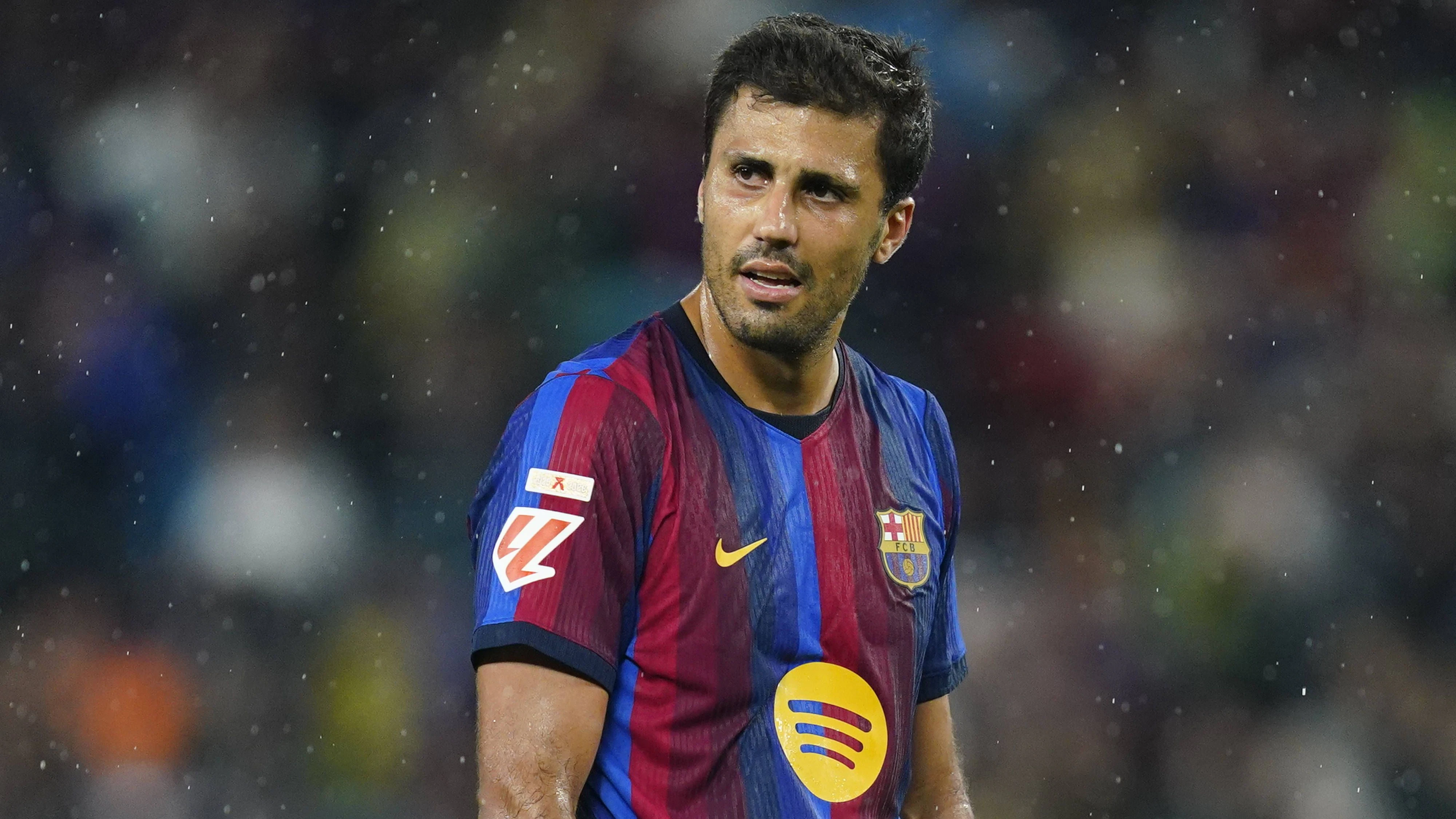 Barcelona-Star Rodri zeigte sich von den ersten Trainings unter Coach Hansi Flick überrascht. 