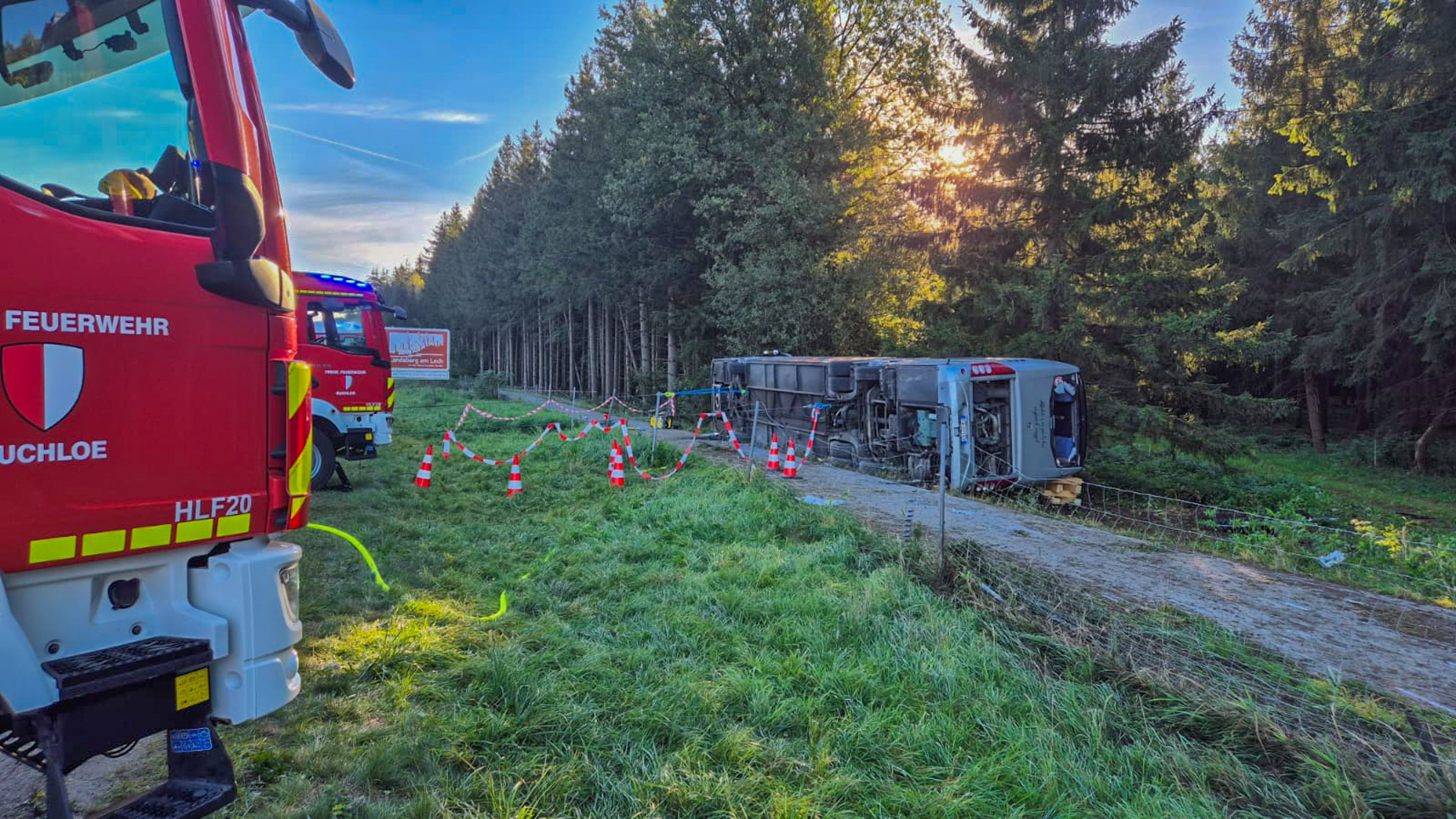 Bei dem Unfall kamen zwei Menschen ums Leben, 26 Personen wurden verletzt.