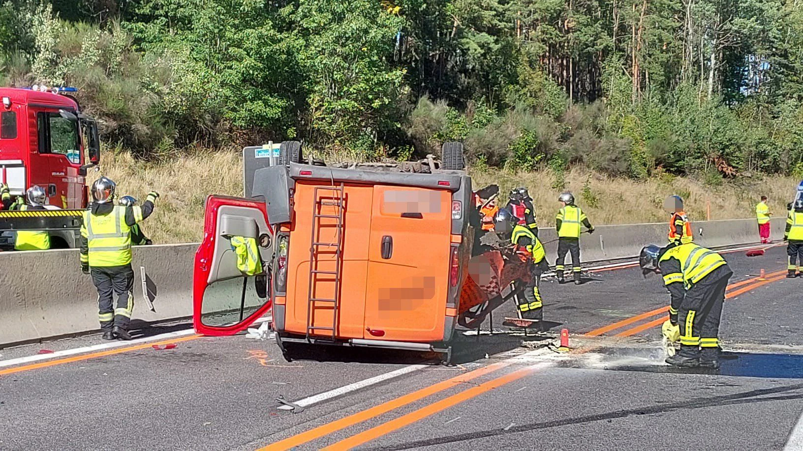 Schwerer Verkehrsunfall auf der S6: Einsatzkräfte vor Ort
