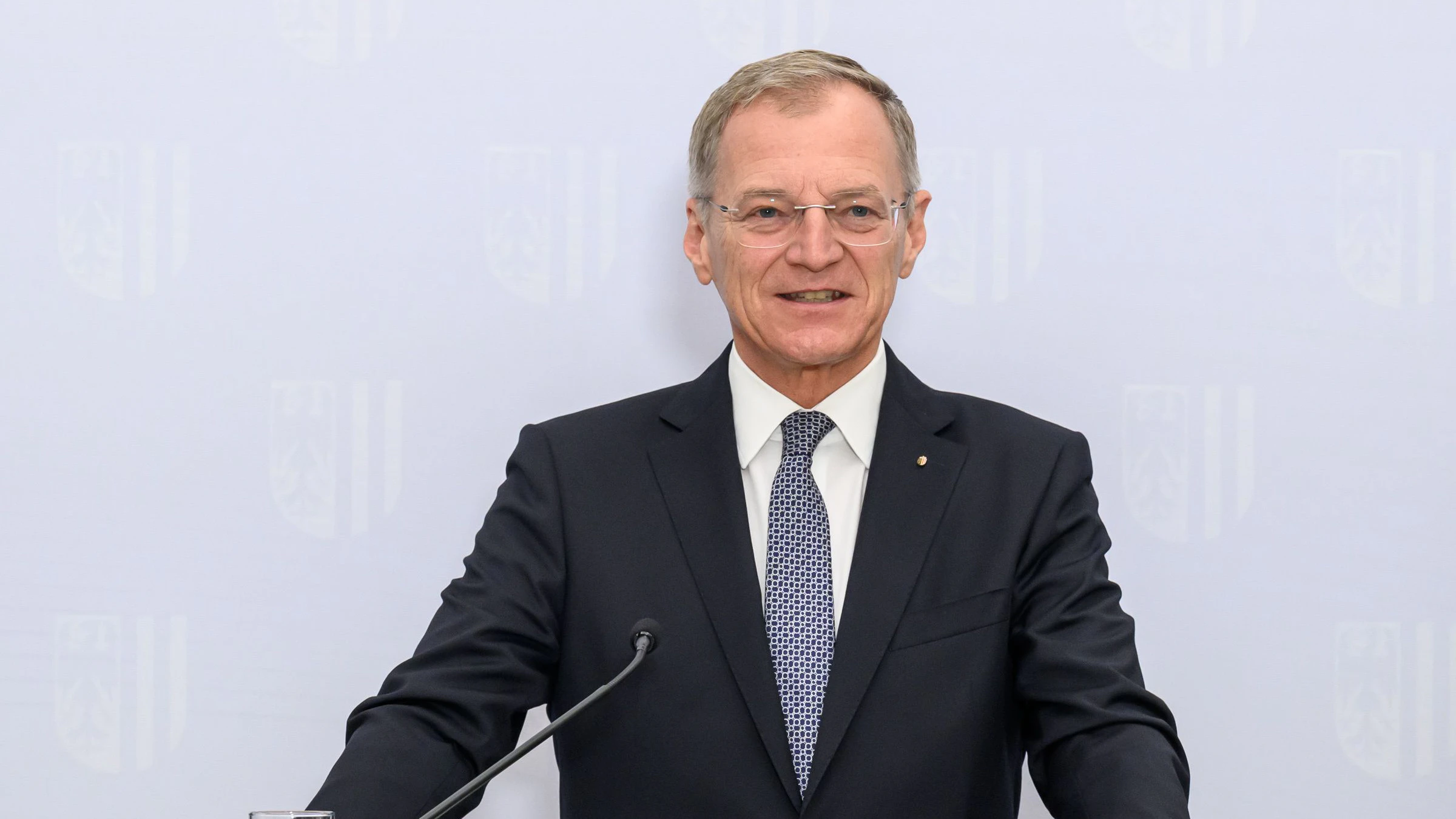 Oberösterreich fordert strengere Regeln bei der neuen Sozialhilfe. Das OÖ-Modell soll dabei als Vorbild dienen.