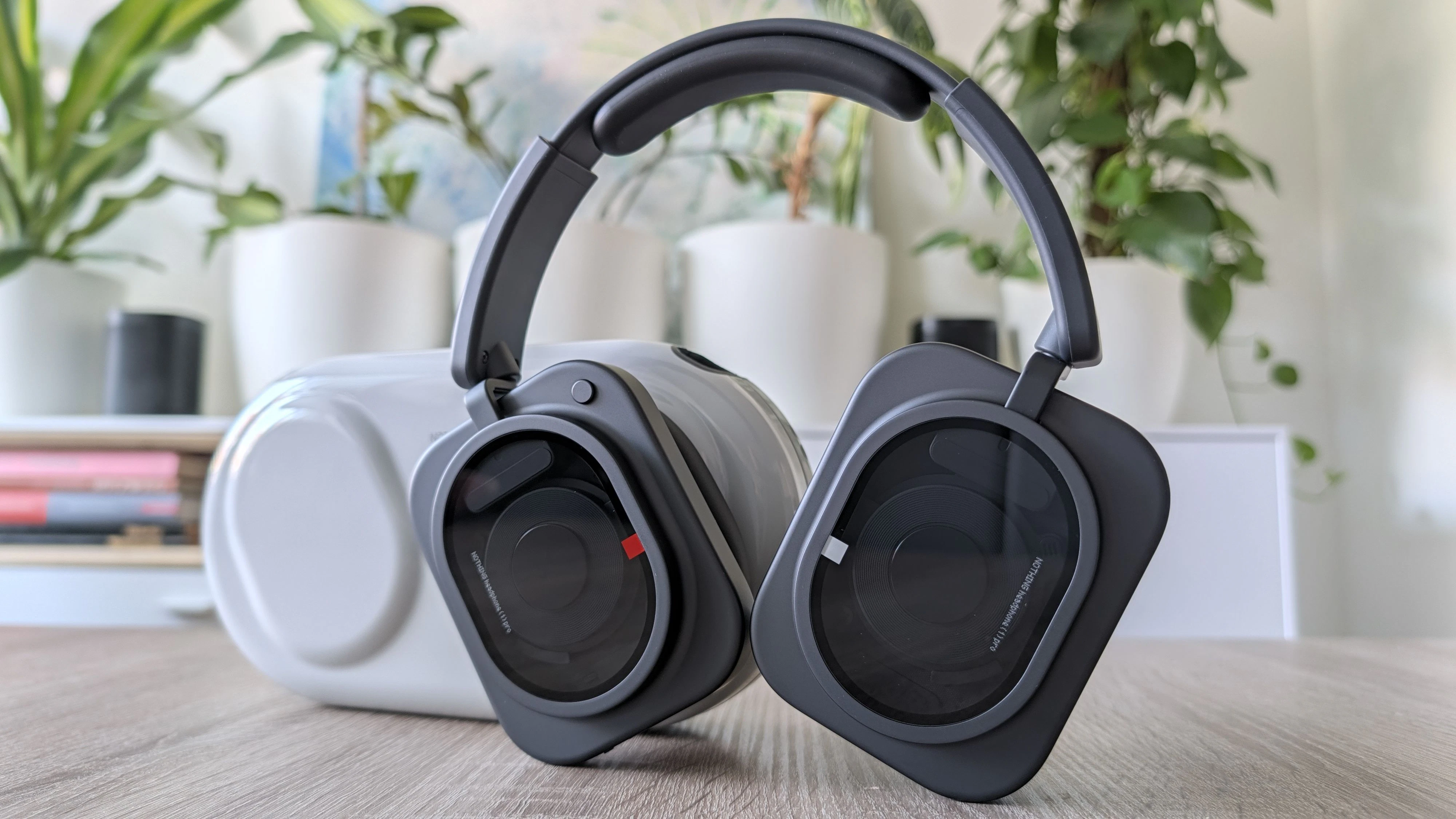 Der Nothing Headphone (1) Pro punktet im Test mit Top-Sound aus drei Treibern, starkem ANC und erstklassigem Tragekomfort.