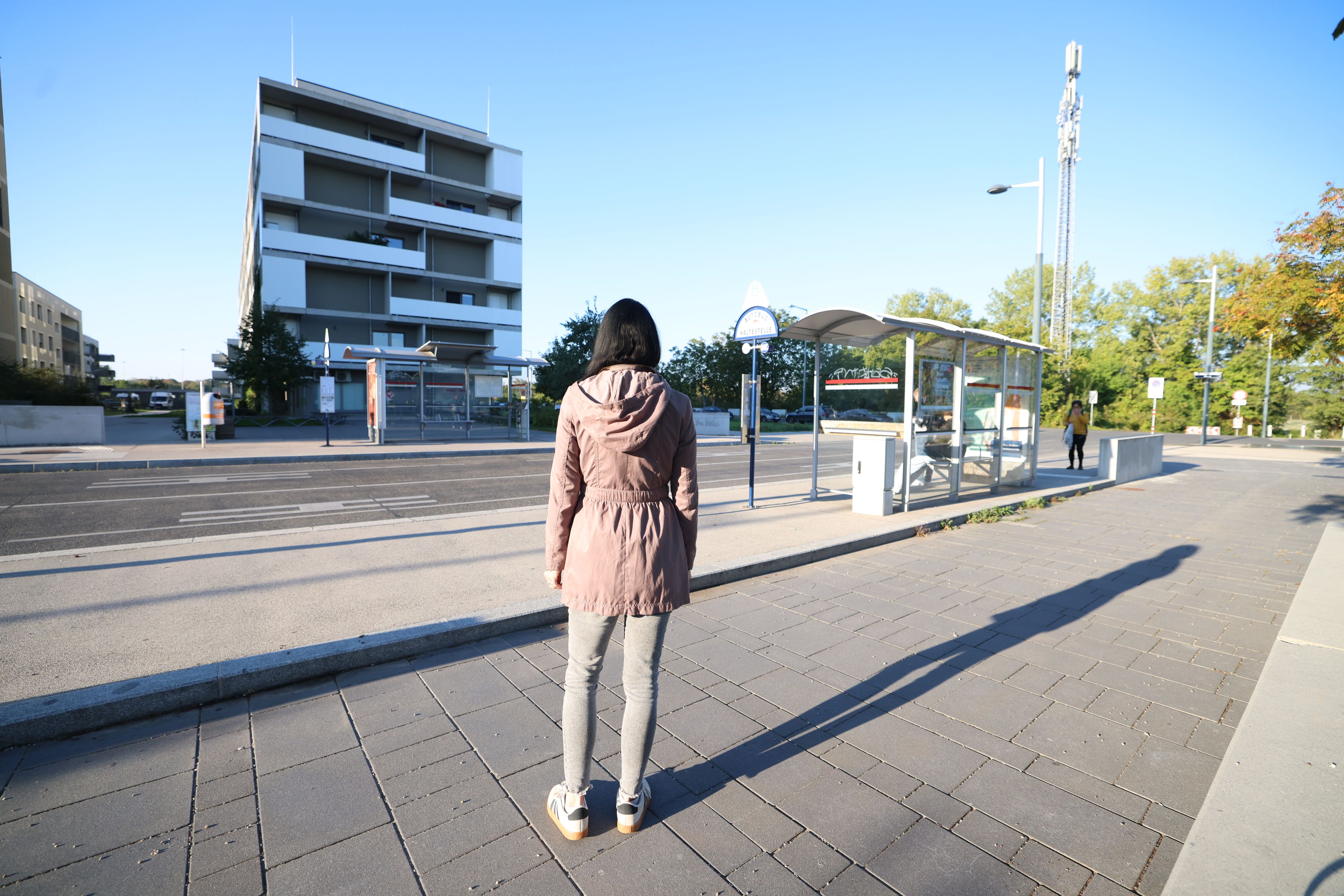 Ist verärgert: Maria P. musste bereits eigene Erfahrungen mit den Scooter-Rasern machen.
