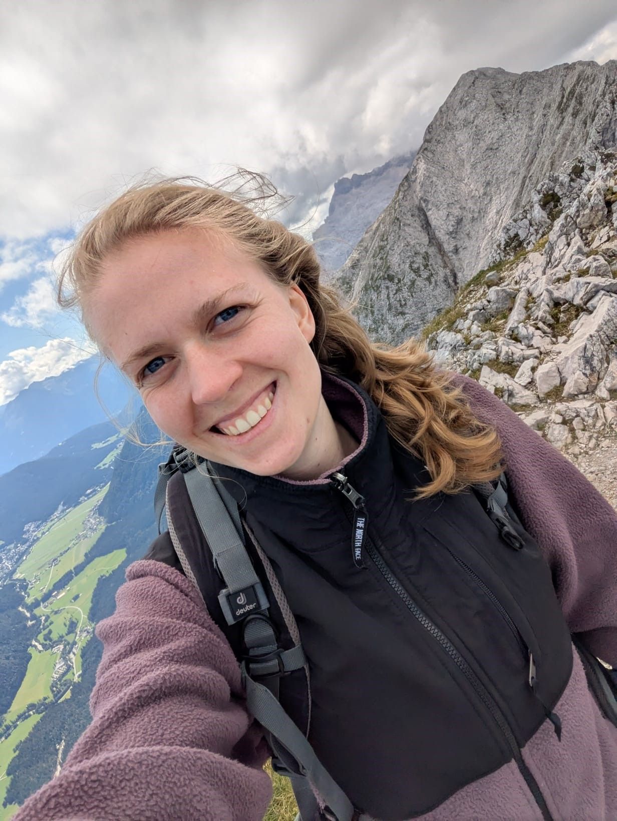 Carolin Schmidt (25) wird seit einer Bergwanderung im bayrisch-tirolerischen Alpen-Grenzgebiet vermisst.