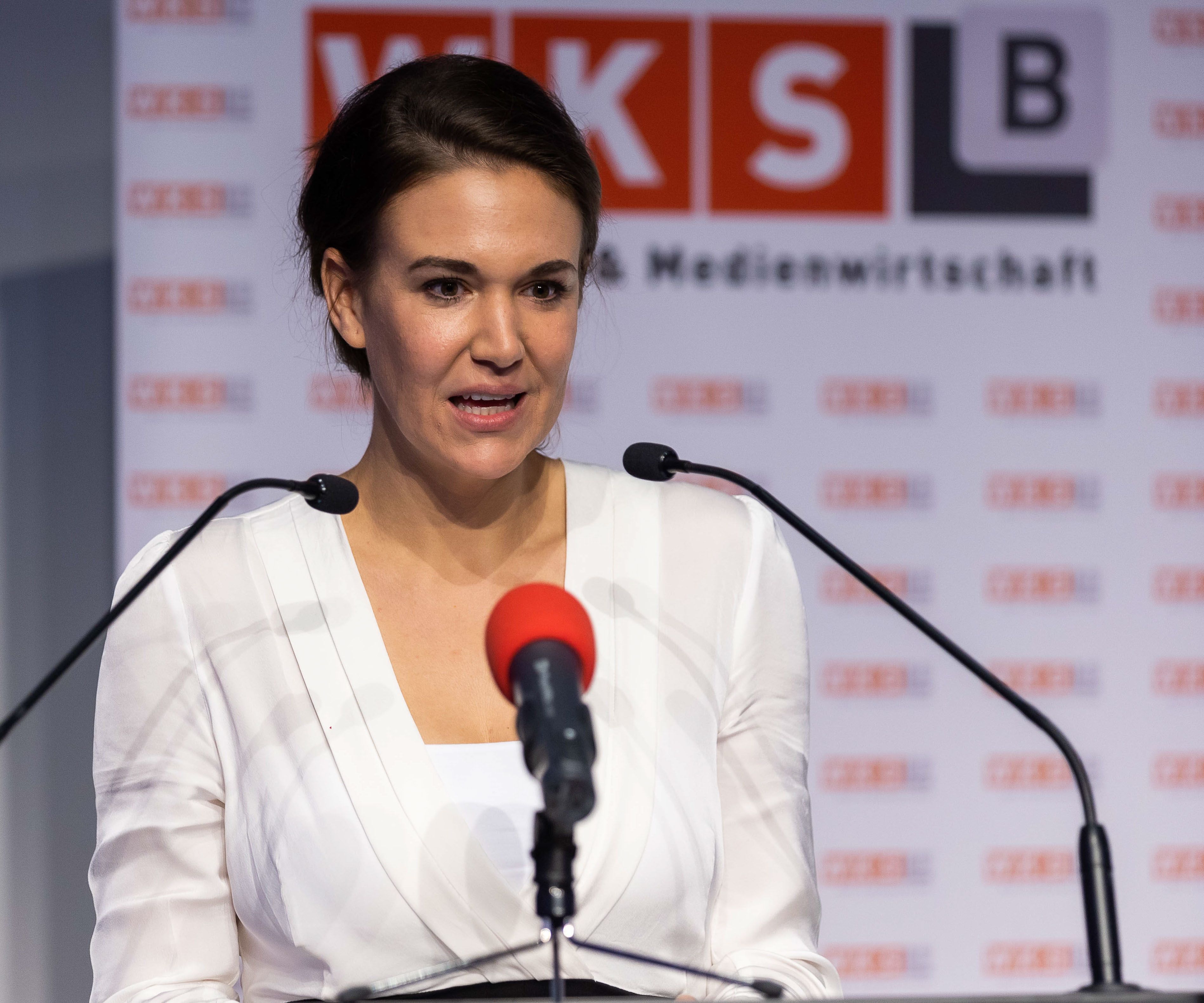 Die österreichische Autorin Birgit Birnbacher erhält für ihren Roman 