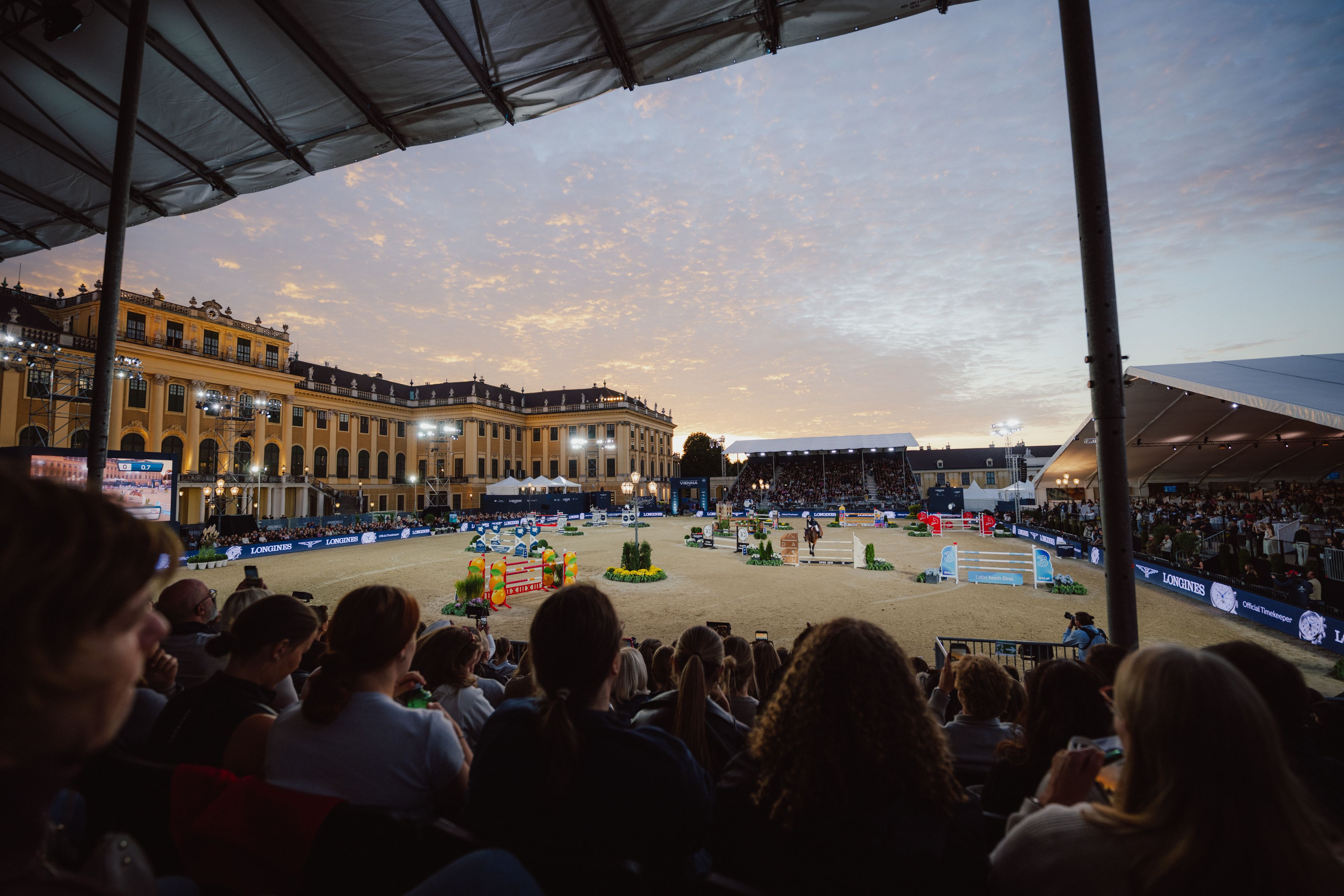 Die Reit-Arena vor dem Schloss Schönbrunn