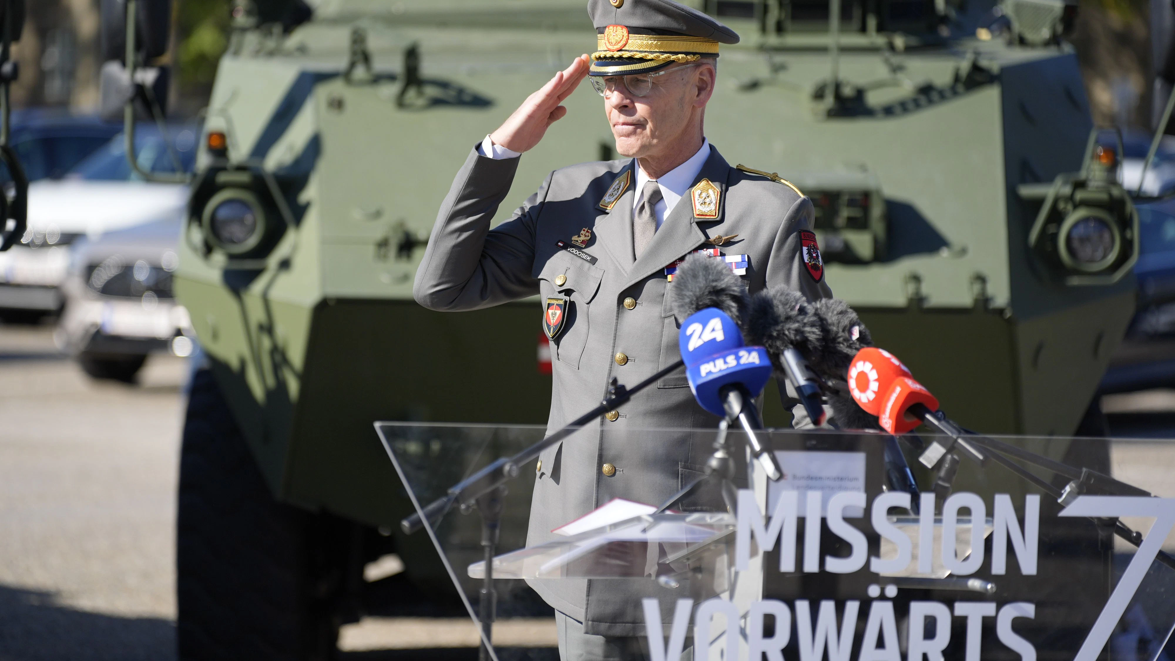 Der neue Generalstabschef Harald Vodosek bei seiner Amtsübernahme in der Wiener Maria-Theresien-Kaserne.