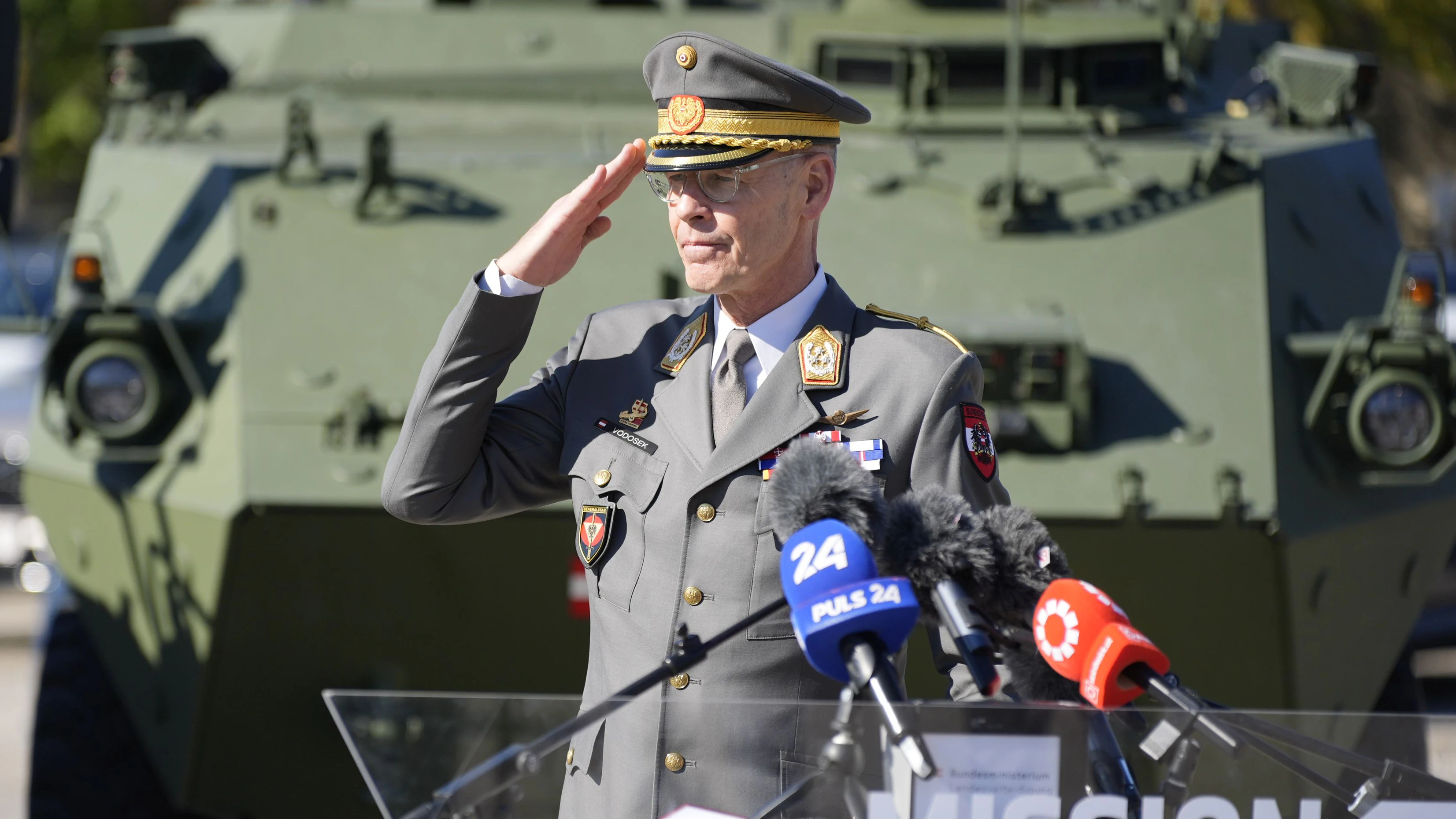 Der neue Generalstabschef Harald Vodosek bei seiner Amtsübernahme in der Wiener Maria-Theresien-Kaserne.