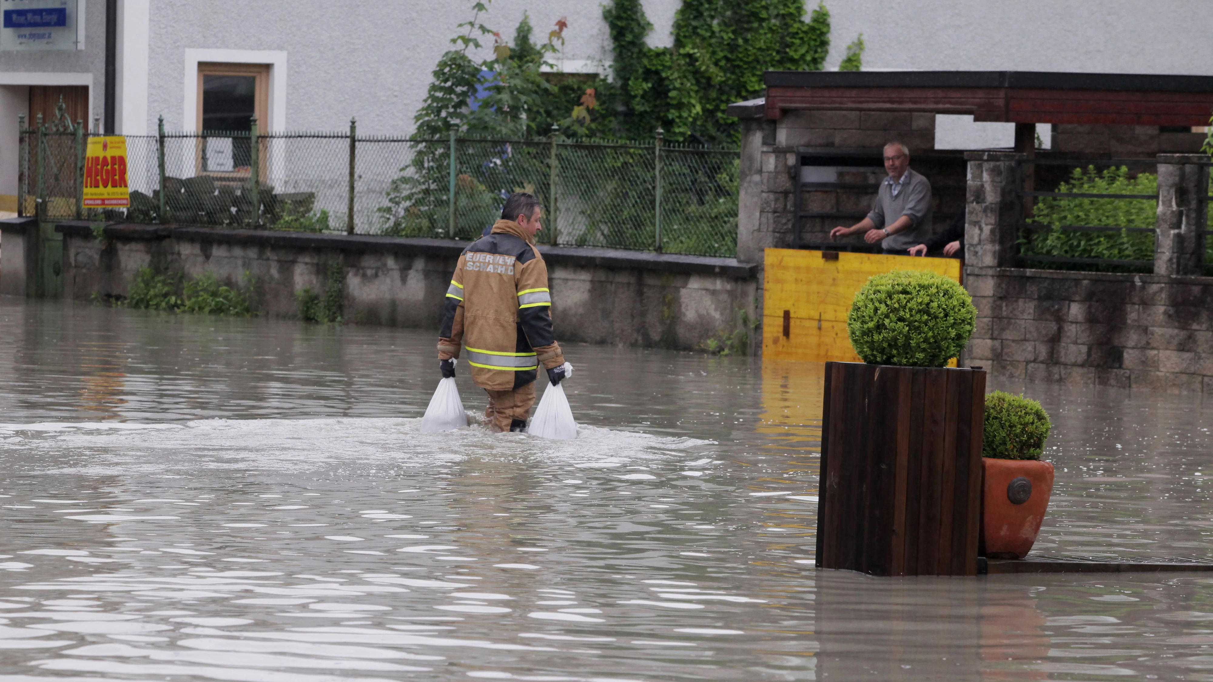 Die Fluten in Aschach an der Donau (Bez. Eferding).