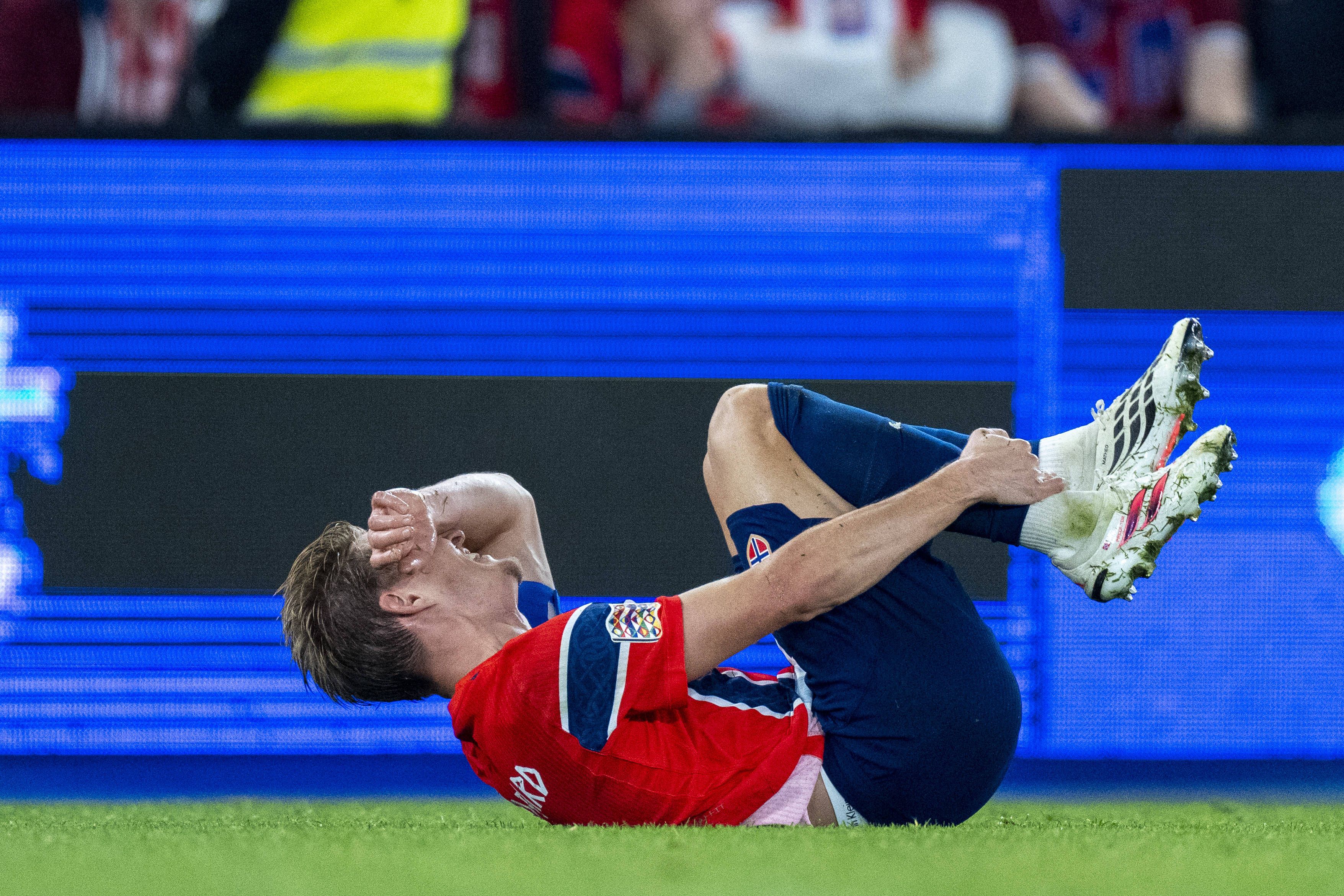 Martin Ödegaard krümmte sich vor Schmerzen.