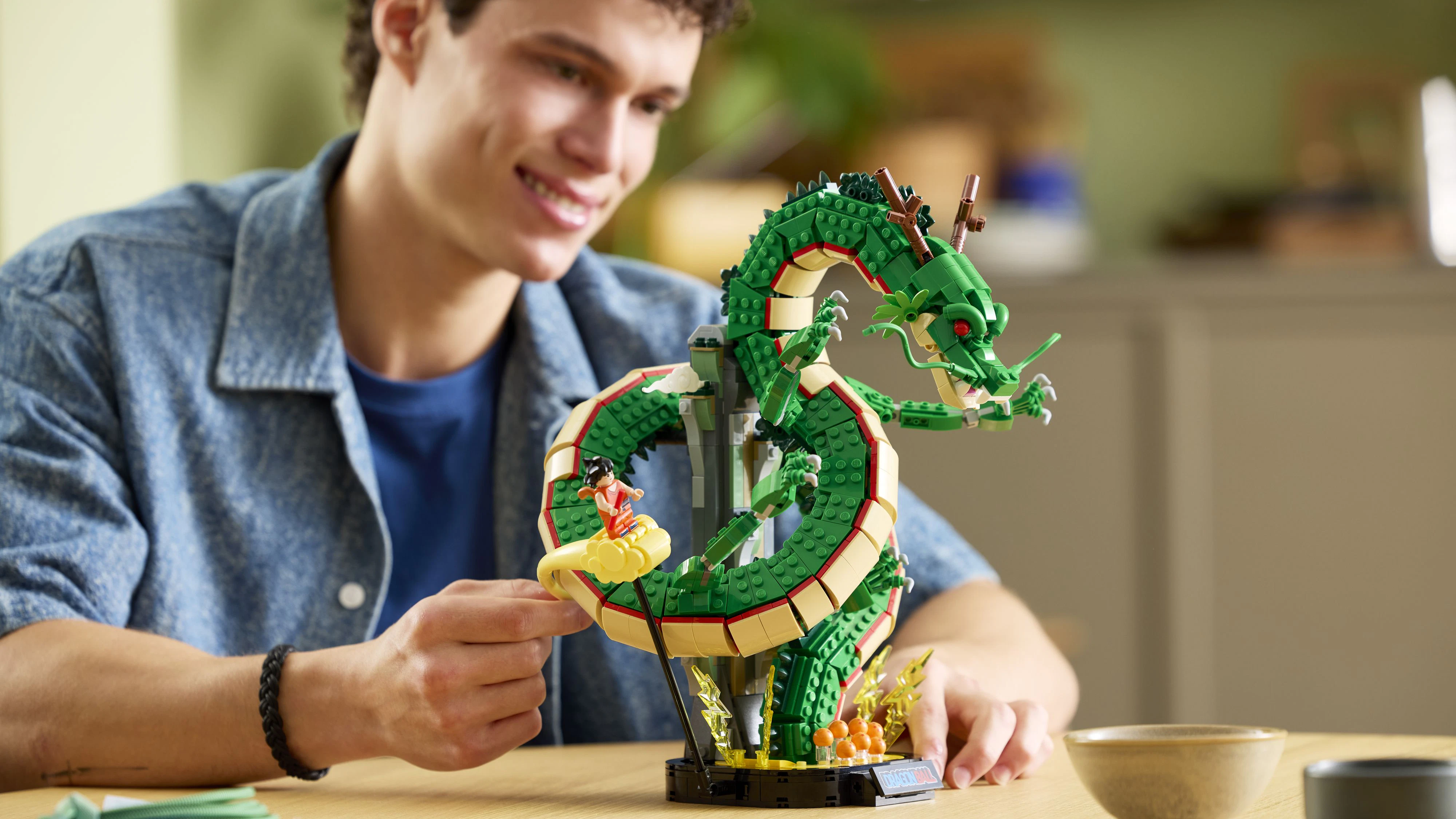 1.764 Teile, Shenron und der junge Goku: Das erste LEGO-Dragon-Ball-Set erscheint im November.