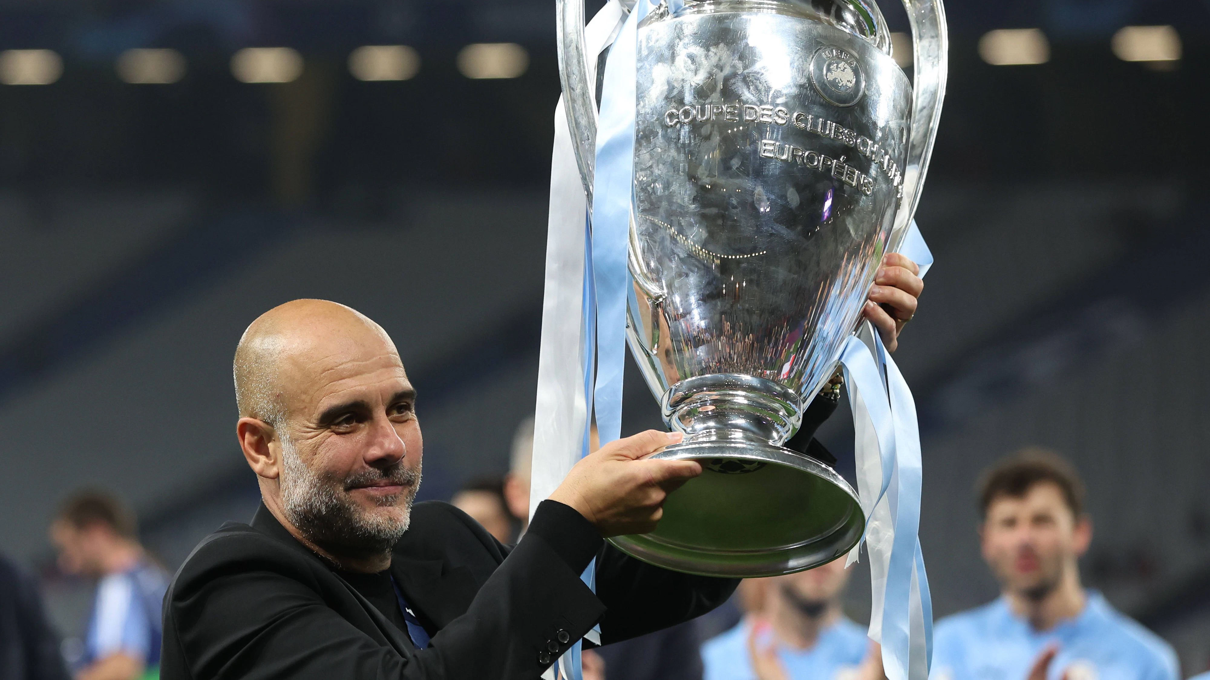 Manchester City v Internazionale - UEFA Champions League - Final - Ataturk Olympic Stadium June 10, 2023, Istanbul: Istanbul, Turkey, 10th June 2023. Josep Guardiola coach of Manchester City with the trophy after the UEFA Champions League Final match at the Ataturk Olympic Stadium, Istanbul. Istanbul EDITORIAL USE ONLY Copyright: xx ZUMA-20230610_zaf_si1_360.jpg PaulxTerryx csmphotothree115268