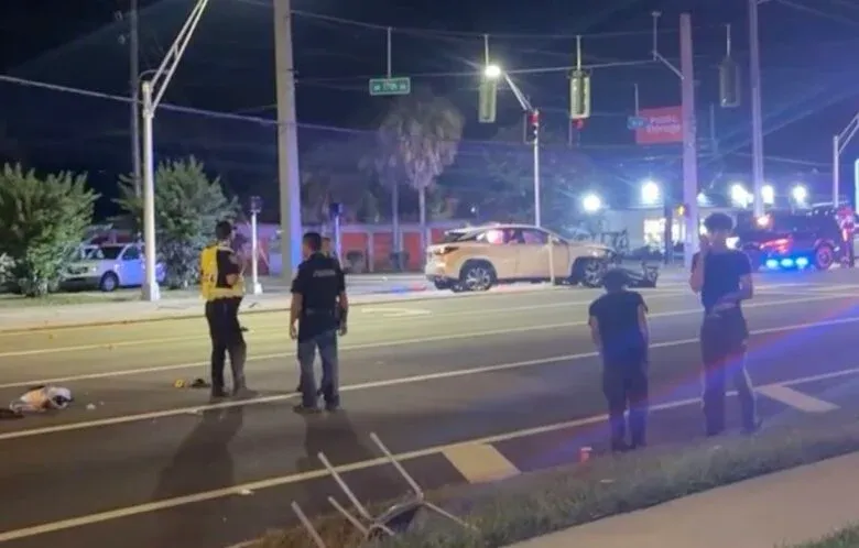 Der Ort des TikTok-Drehs in Ocala kurz nach dem Unfall. Im Vordergrund der Sessel, auf dem der 18-Jährige saß.