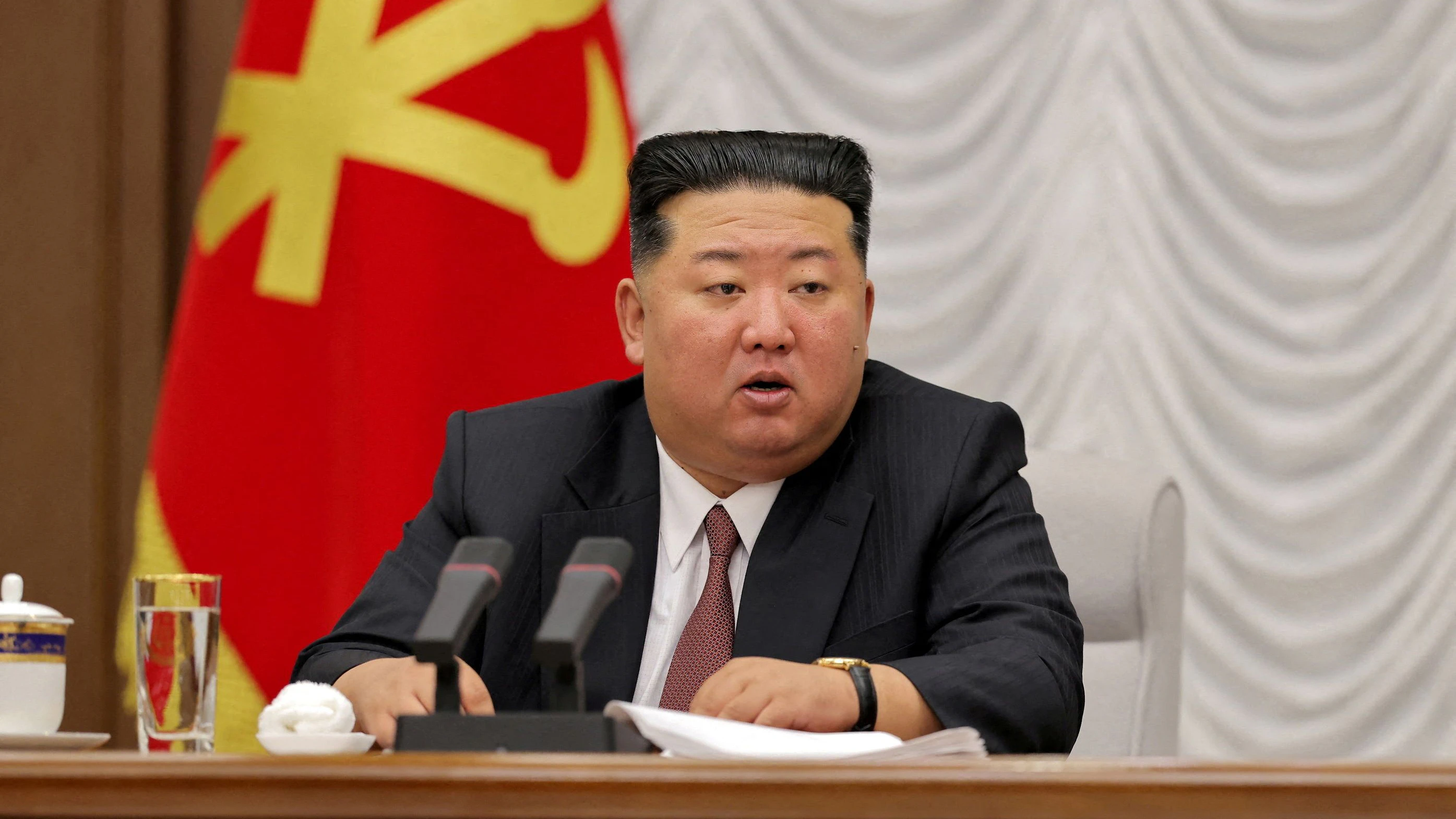 Der nordkoreanische Diktator Kim Jong-un wird vom südkoreanischen Geheimdienst genau beobachtet.
