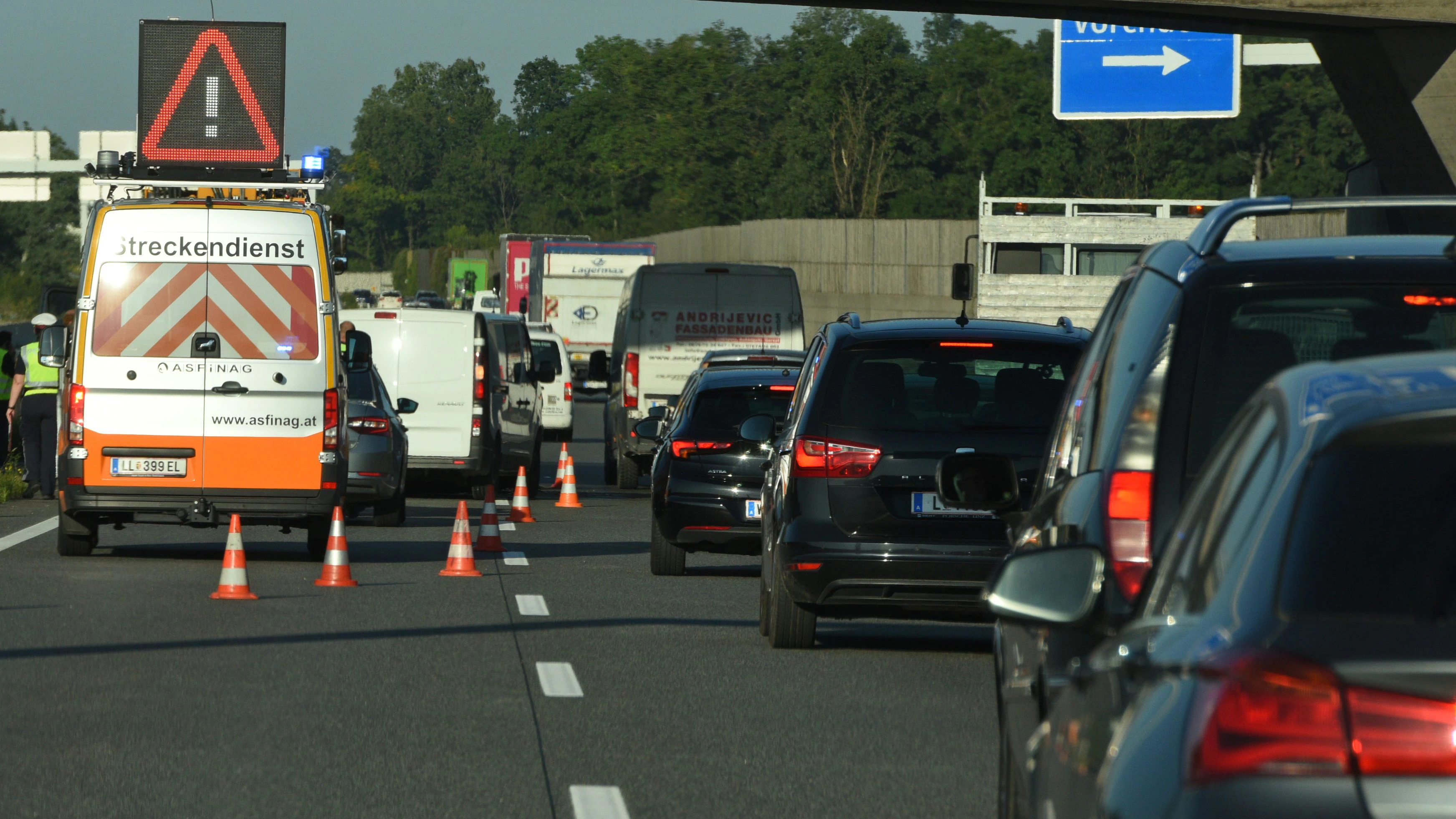 Verkehrsstillstand in und rund um Linz