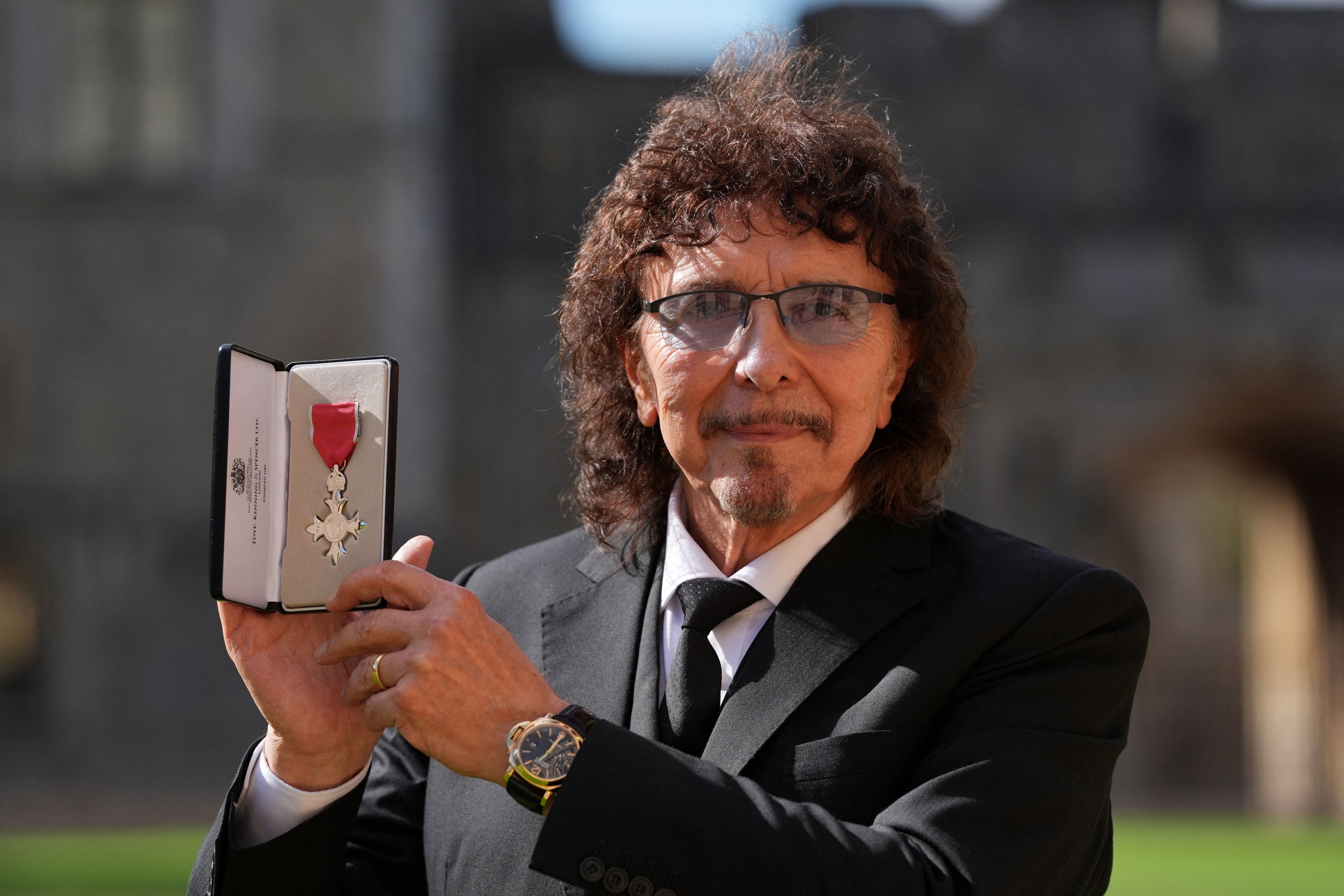<strong>Tony Iommi</strong>, Gitarrist und Gründungsmitglied von Black Sabbath, ist nun ein Member of the Order of the British Empire by The Princess Royal.