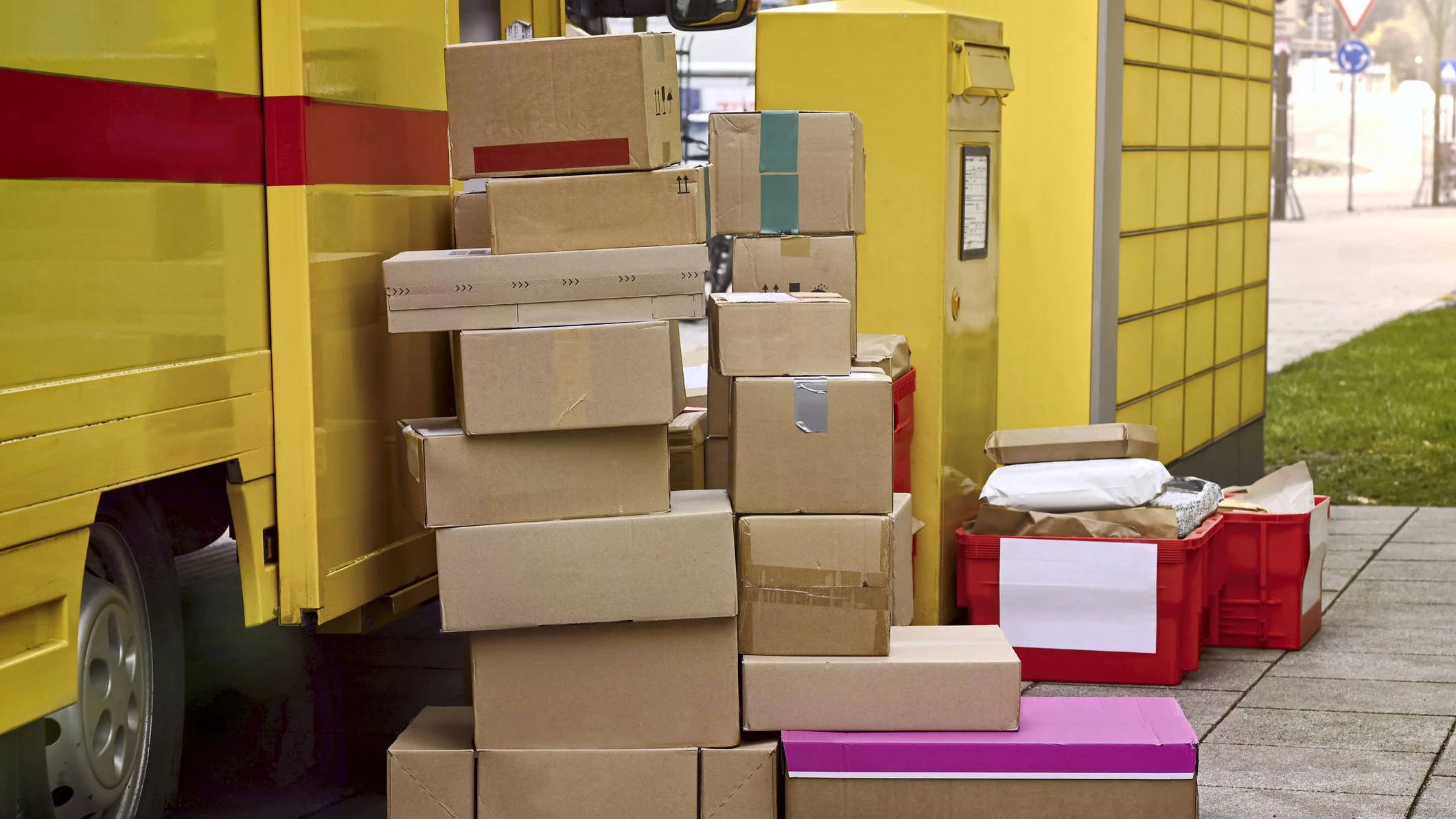 Heute.at - Ärger über Paketsteuer – Erste Händler wollen klagen