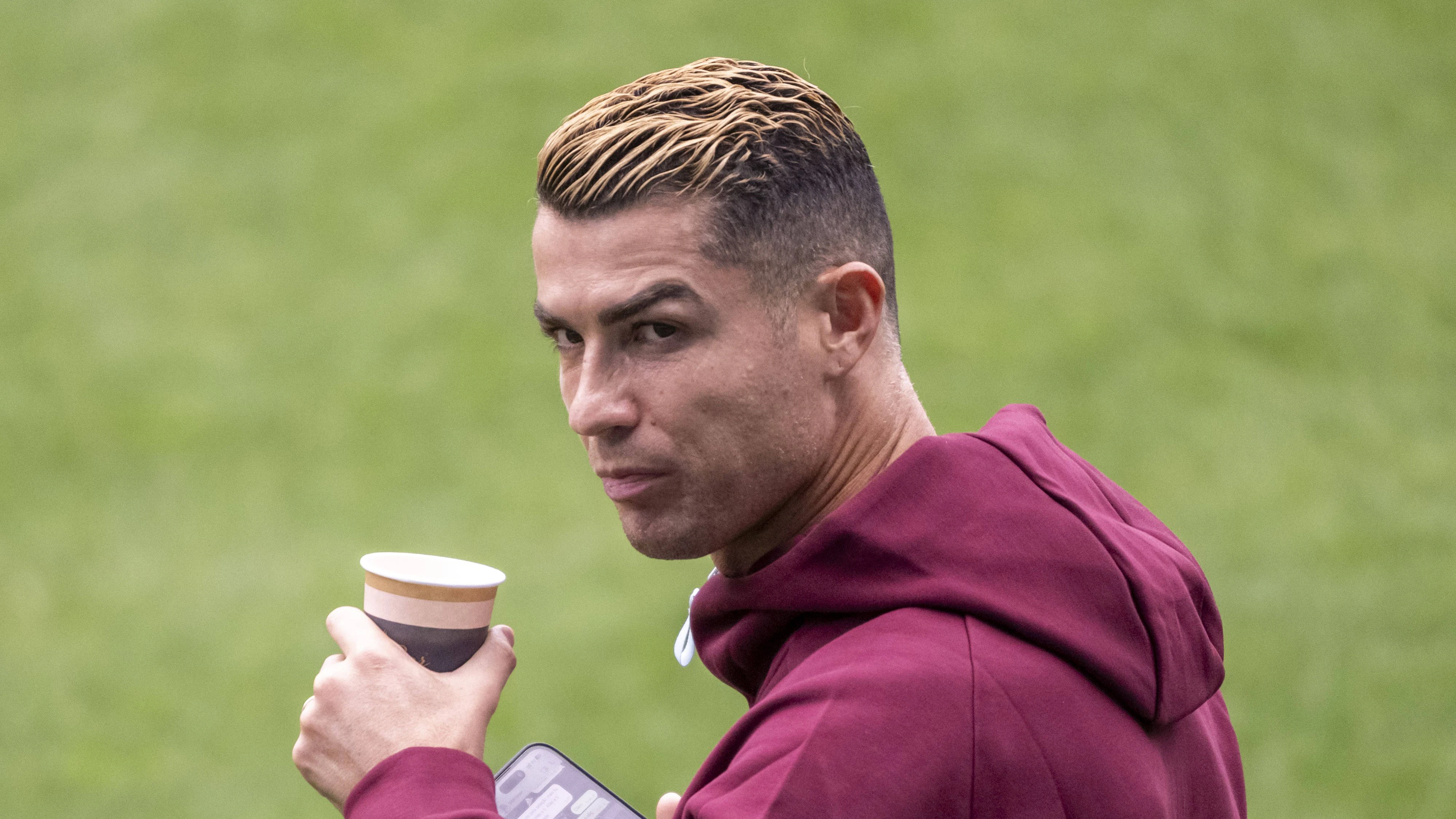 MALMÖ 2026-09-29 Portuguese national soccer player Cristiano Ronaldo seen during Portugal s team training session at Eleda Stadium in Malmo, Sweden on Sept. 29, 2026. Portugal will face Denmark in a Nations League match in Copenhagen on Thursday, but the team is based in Malmo. MALMÖ SWEDEN x50090x *** MALMÖ, Sept. 29, 2026  Portuguese national soccer player Cristiano Ronaldo is seen during Portugals team training session at Eleda Stadium in Malmö, Sweden, on Sept. 29, 2026. Portugal will face Denmark in a Nations League match in Copenhagen on Thursday, but the team is based in Malmö, Sweden. MALMÖ, SWEDEN x50090x PUBLICATIONxNOTxINxDENxNORxSWExFIN Copyright: xJohanxNilssonx/xTTx SWEDEN SOCCER PORTUGAL NATIONAL TEAM