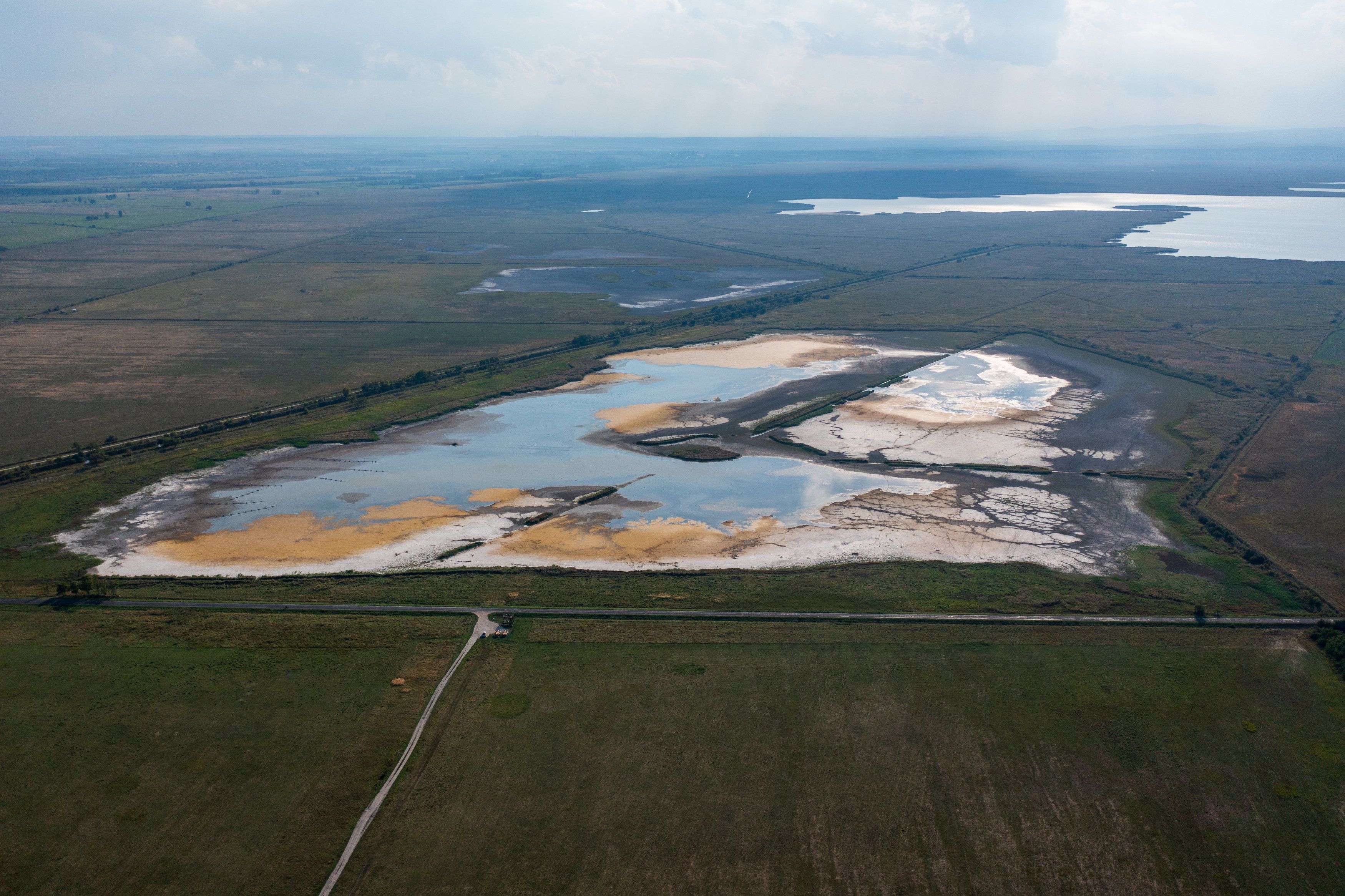 Der Neusiedlersee kratzt am historischen Tiefstwert aus dem Jahr 2022 – es fehlen nur noch wenige Zentimeter.