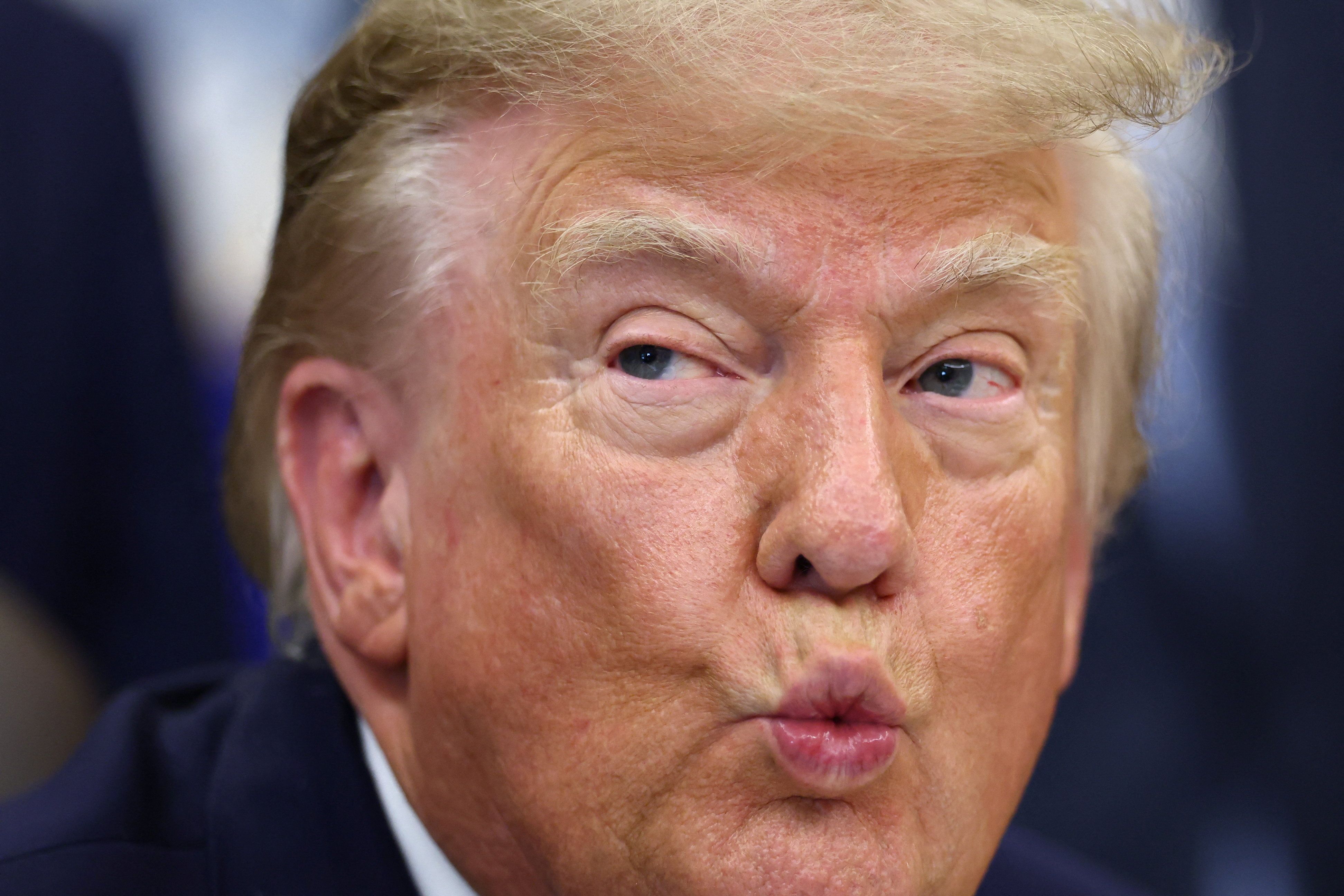 Donald Trump wird in einem offiziellen Dokument als Präsident der 