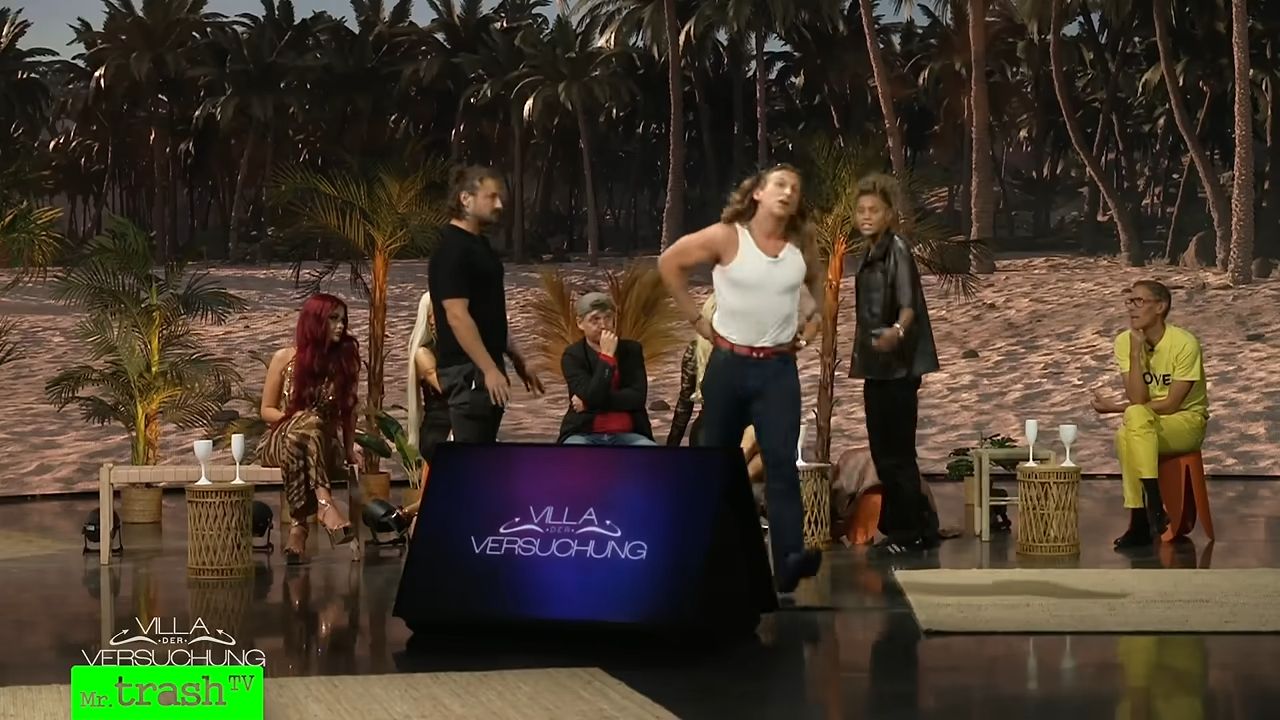 Erik will aus dem Studio stürmen.
