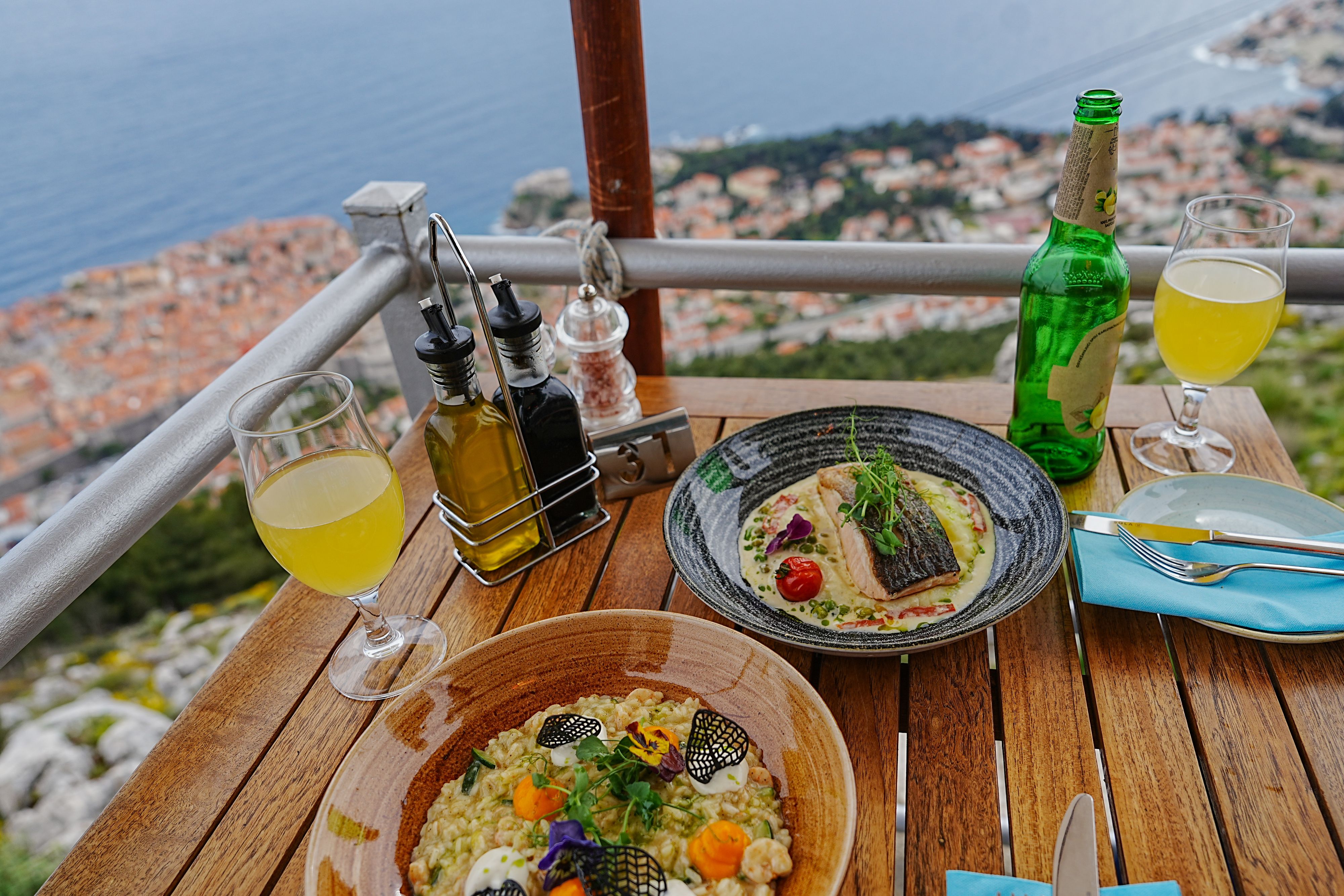 Kroatien verschiebt die umstrittenen Preisregeln – für Urlauber bleibt vorerst alles beim Alten.