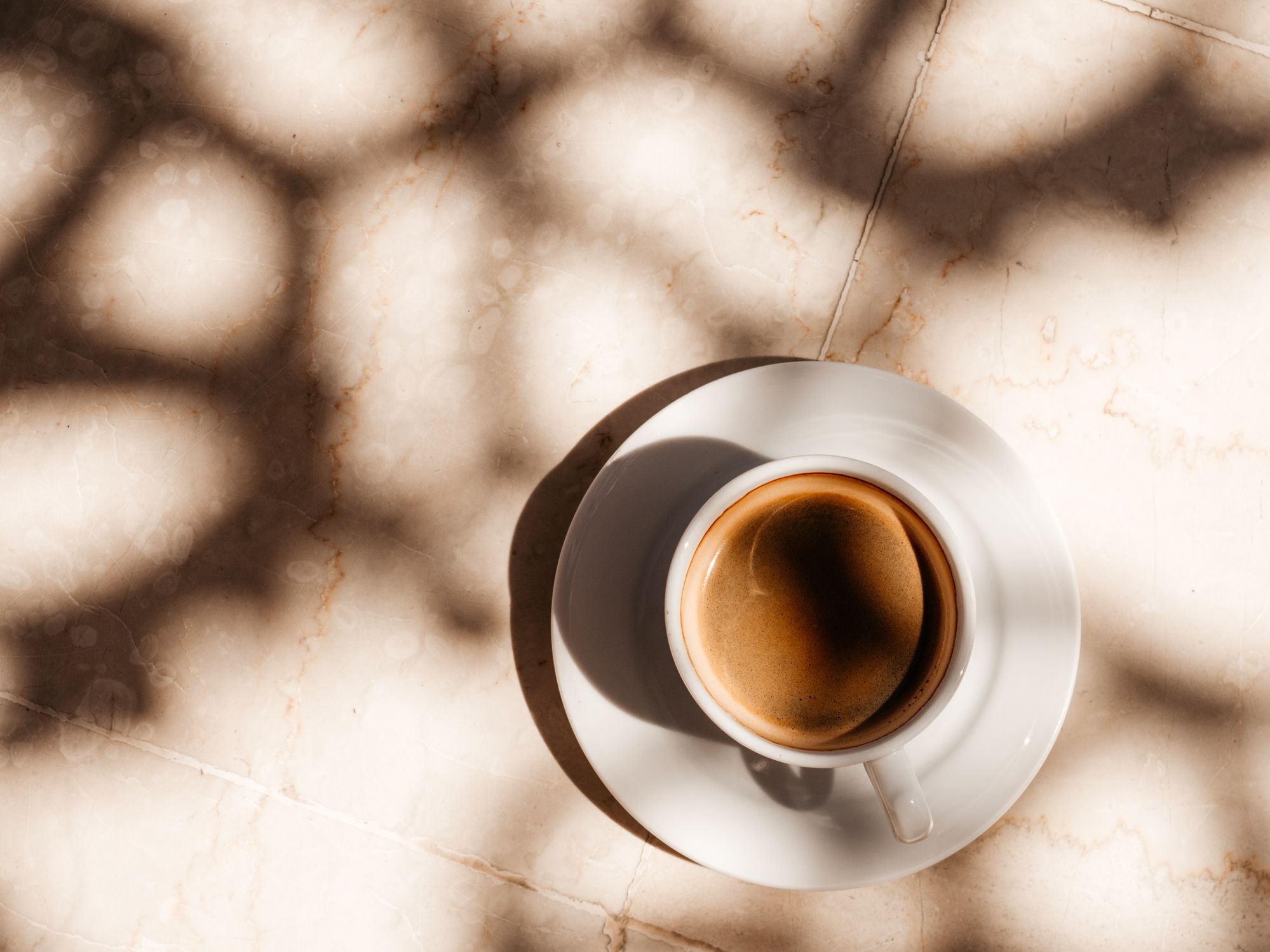 Um sieben Uhr ist Kaffee in Österreich besonders gefragt – um elf meldet sich an vielen Arbeitsplätzen bereits der Hunger.