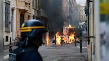 Schülerproteste: Frankreich versinkt im Chaos