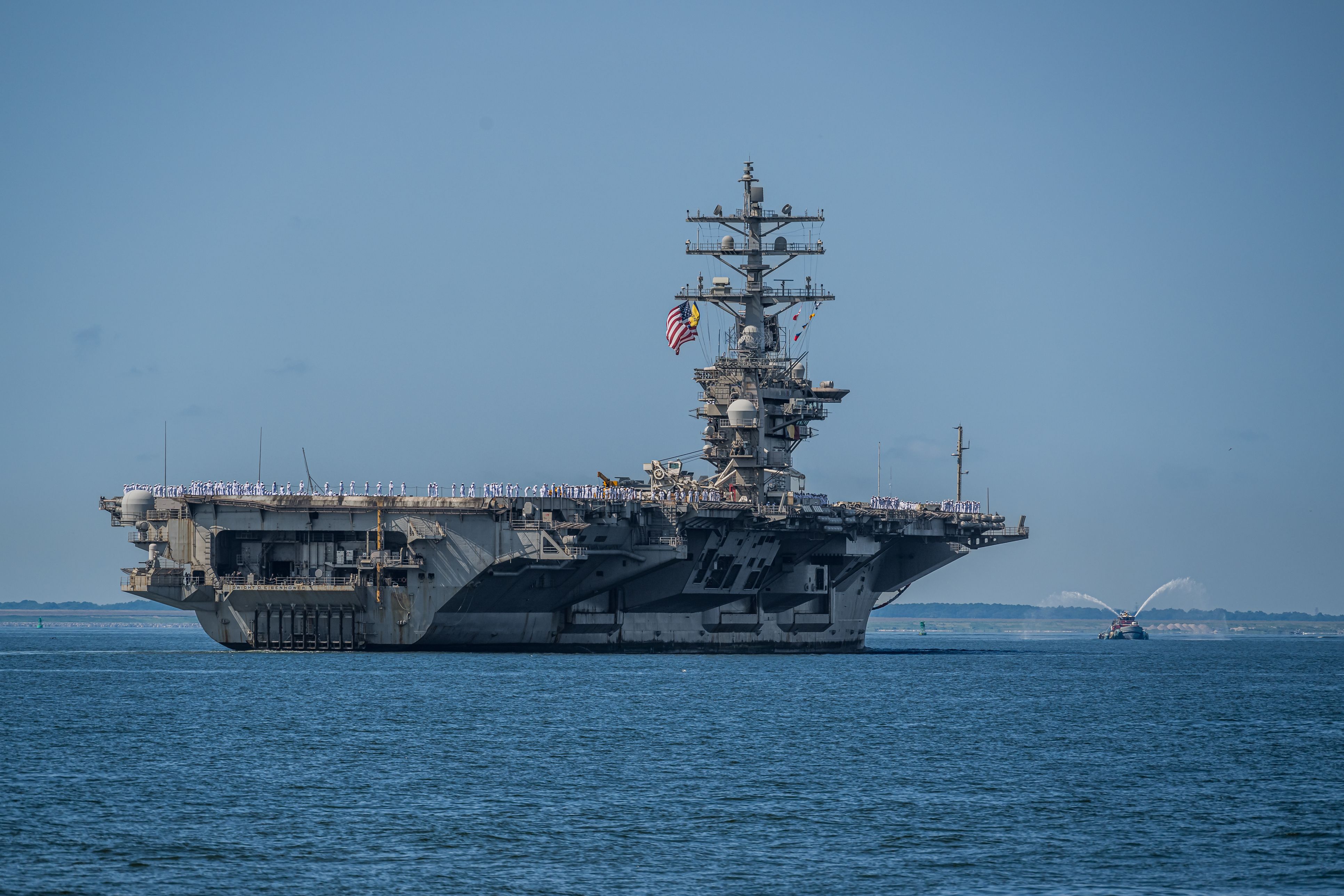 Heute.at - Trump schickt weitere Kriegsschiffe in den Nahen Osten