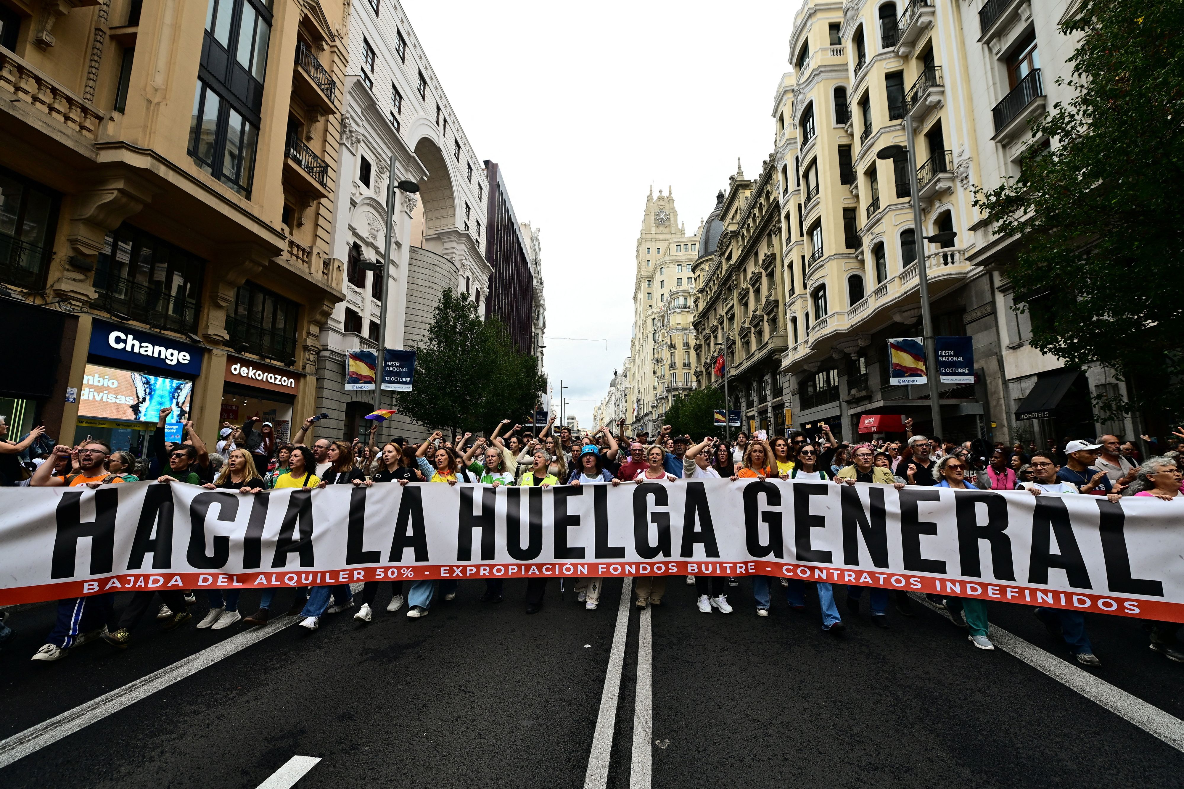 In Spanien wird gegen die Wohnungsnot protestiert.