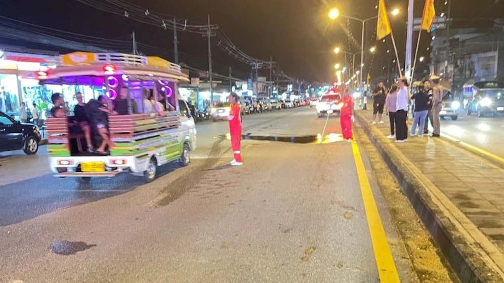 Ein Pick-up erfasst in Khao Lak zwei deutsche Urlauber. Beide starben, der Fahrer flüchtete vorerst.