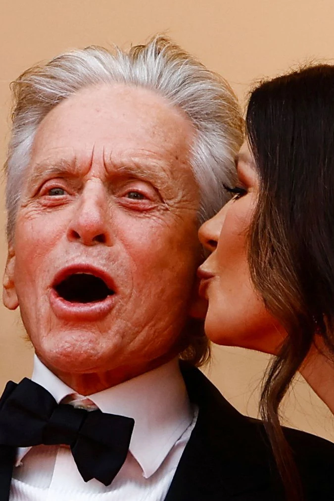 Berichtet in seiner neuen Autobiografie auch über seine Karriere als Womanizer: Hollywoodstar Michael Douglas, hier mit seiner zweiten Ehefrau Catherine Zeta-Jones
