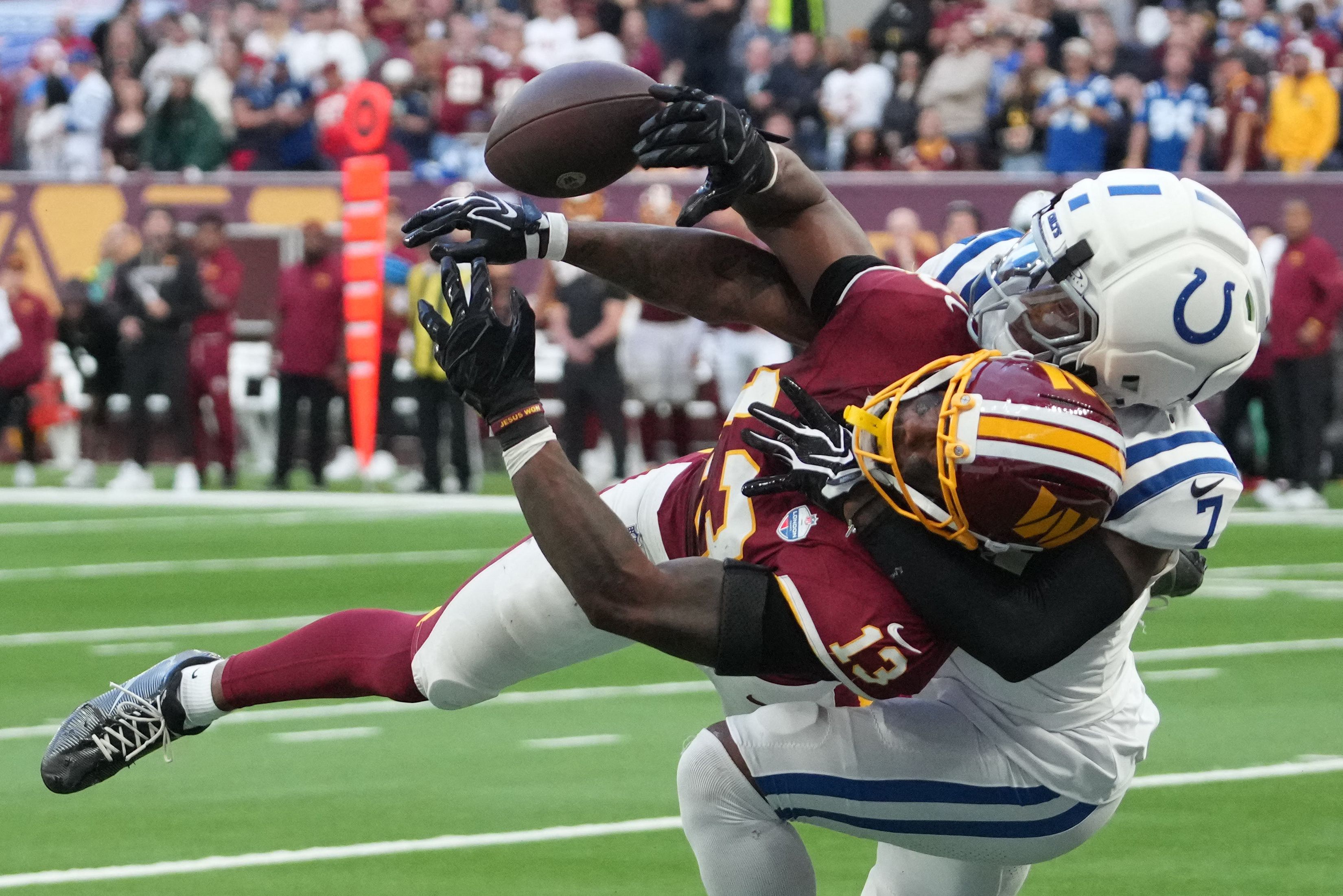 Die Colts bezwangen die Commanders mit 30:13.