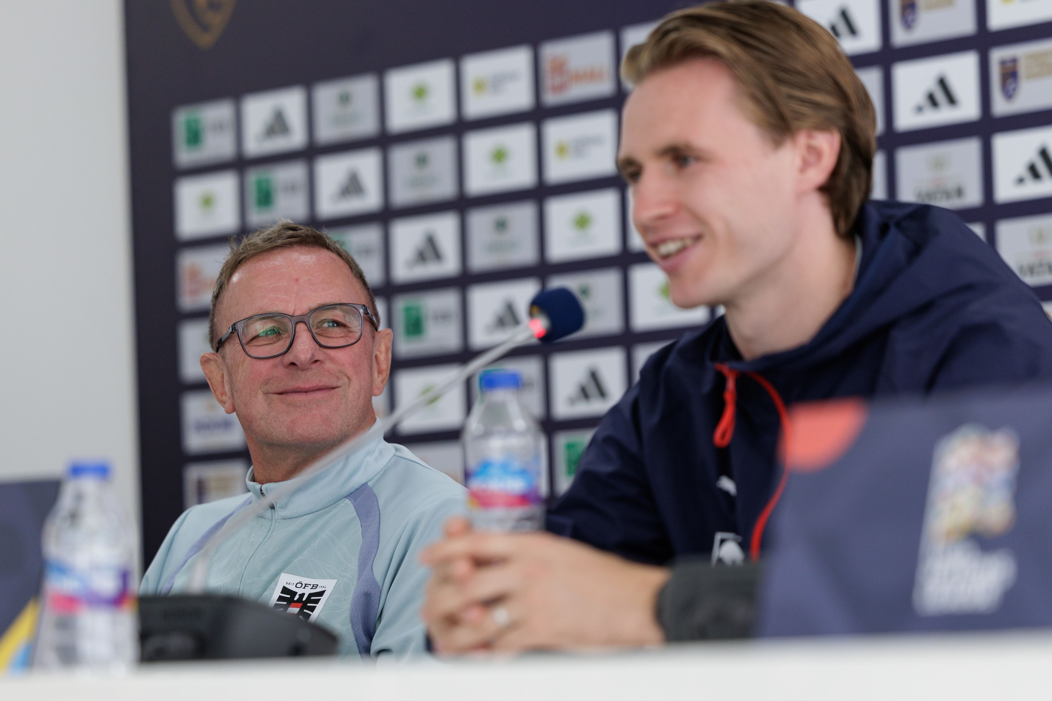 Ralf Rangnick und Patrick Wimmer wollen den nächsten Schritt Richtung Aufstieg machen. 
