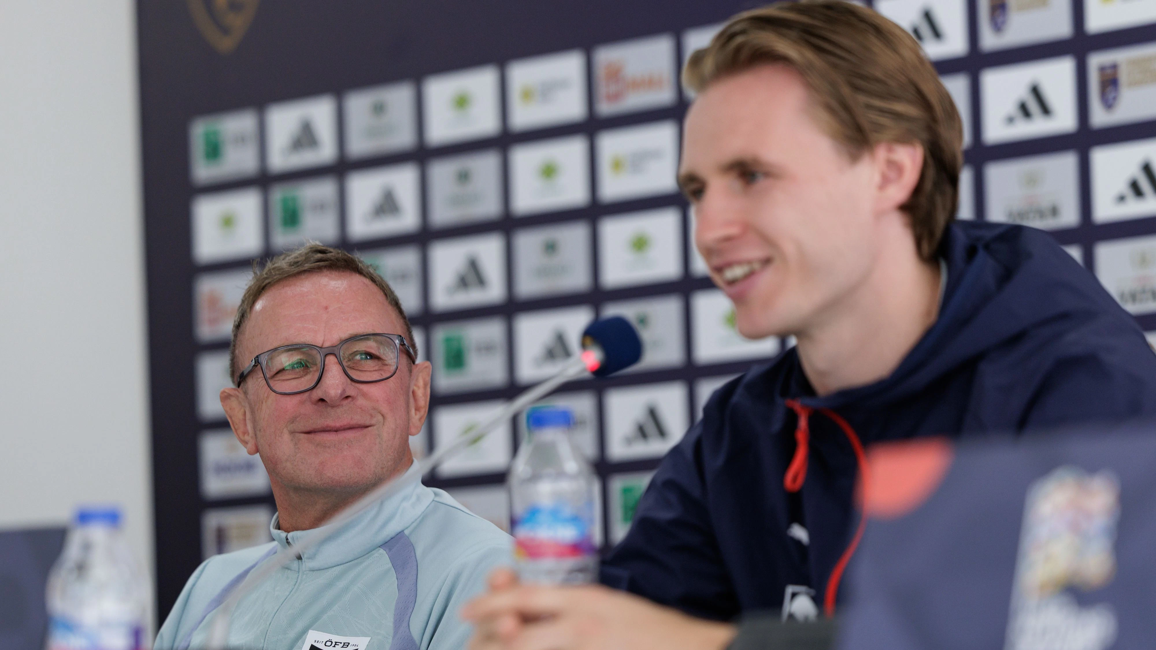 Ralf Rangnick und Patrick Wimmer wollen den nächsten Schritt Richtung Aufstieg machen. 